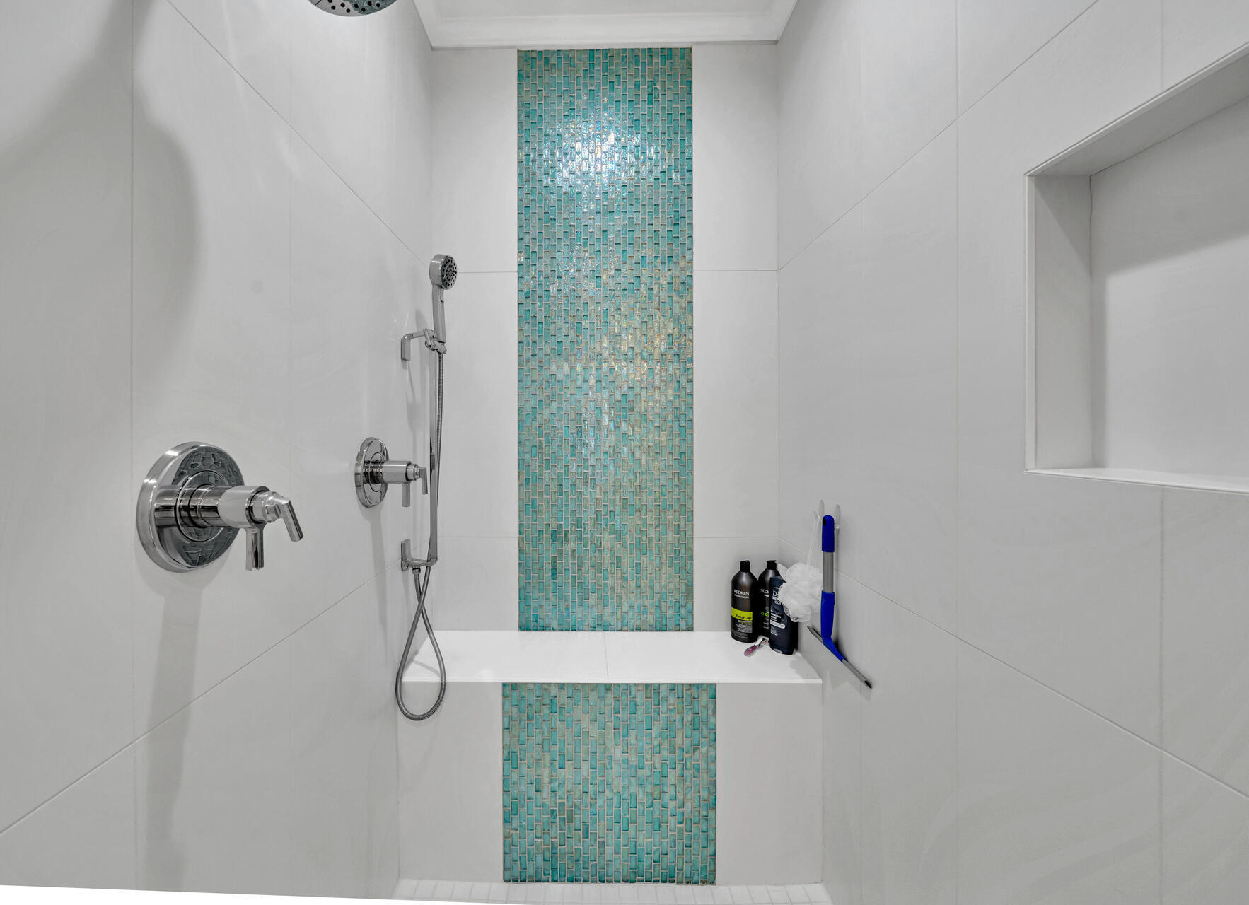 ONE WATER PLACE - Residential