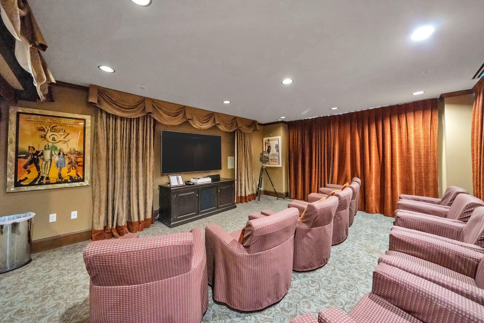 ONE WATER PLACE - Residential