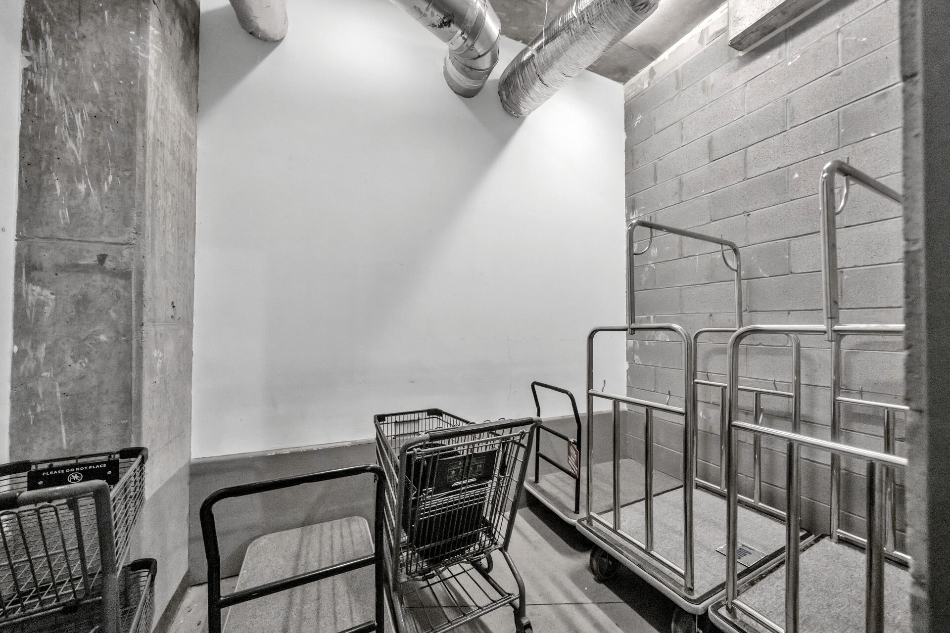 ONE WATER PLACE - Residential