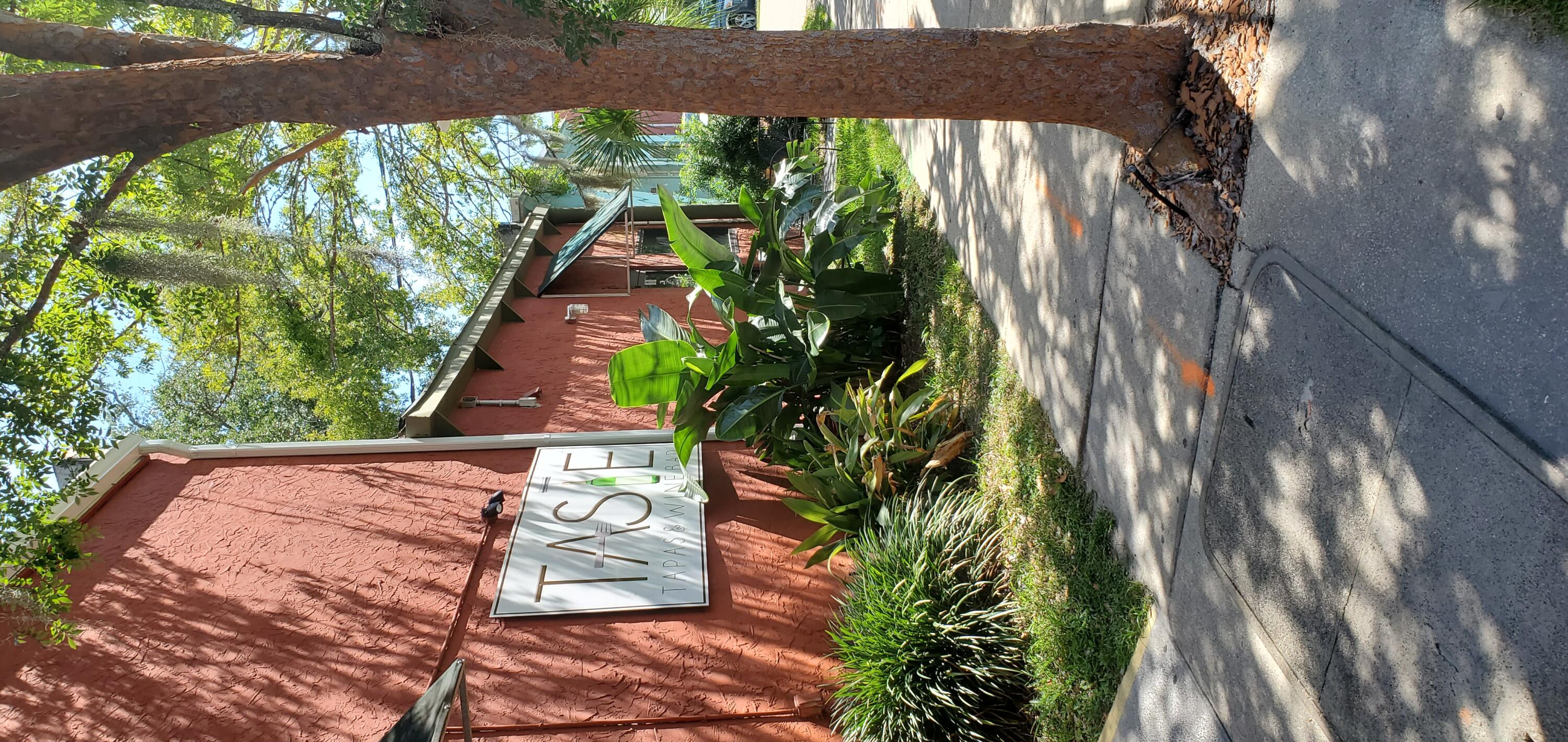 Wonderful opportunity in The Historic Downtown FWB Entertainment District! Formerly the Taste Tapas Wine Bar this 3000 Sq ft Restaurant/Bar space is ready for a new business owner and is available now. Immediate occupancy is available! Bring your dream for this space and make it a reality!