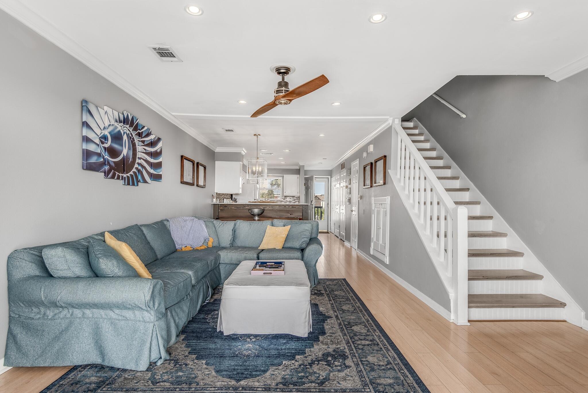 COMMODORES LANDING - Residential