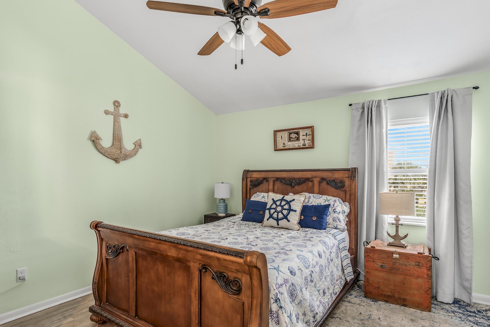 COMMODORES LANDING - Residential