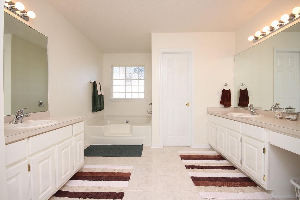 EMERALD VILLAGE S/D - Residential