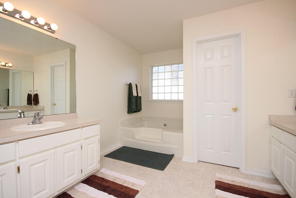 EMERALD VILLAGE S/D - Residential