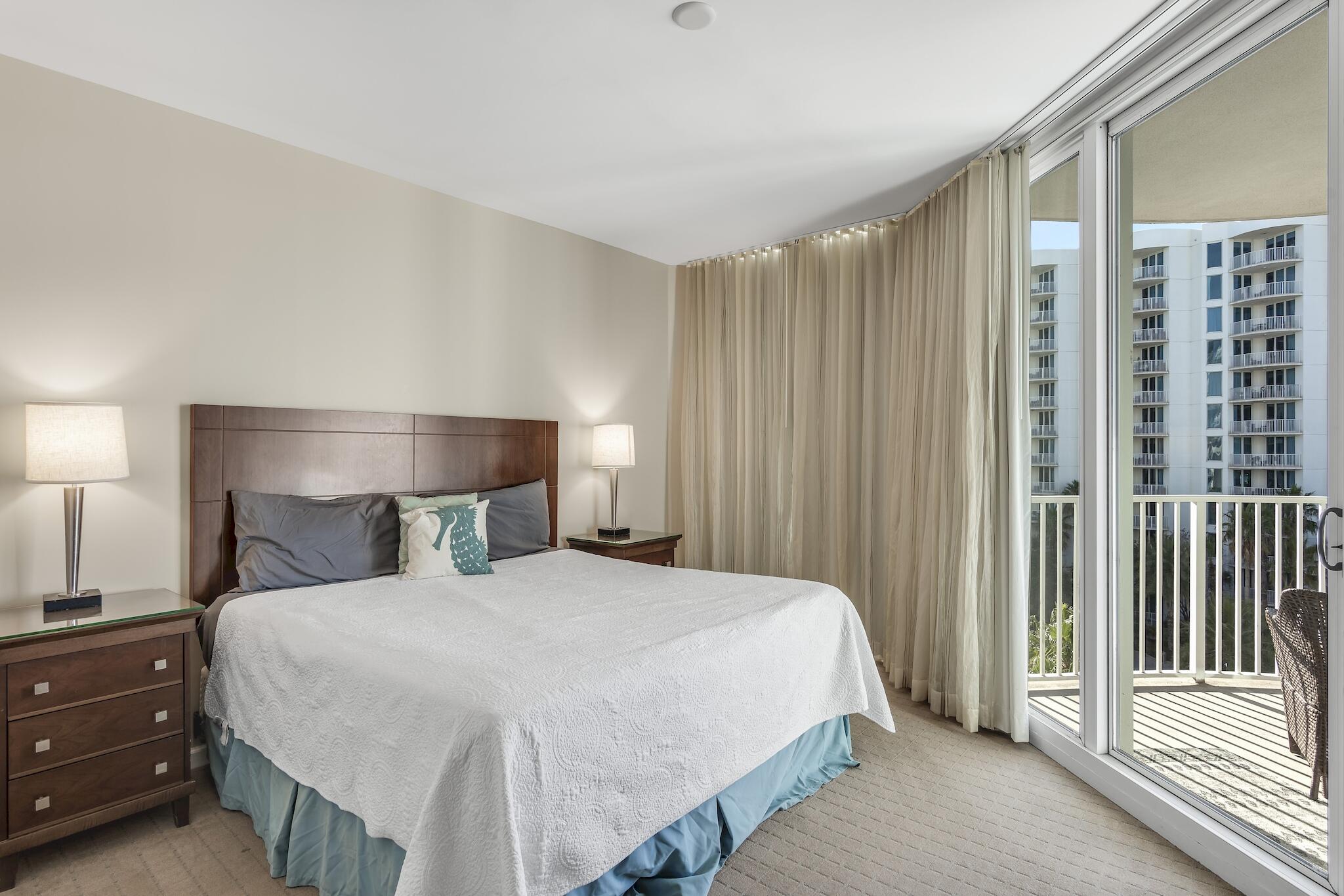 THE PALMS OF DESTIN - Residential