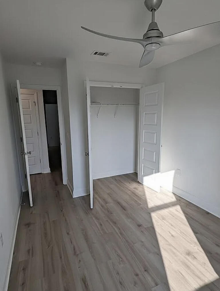 HARBOR PLACE T/H - Residential