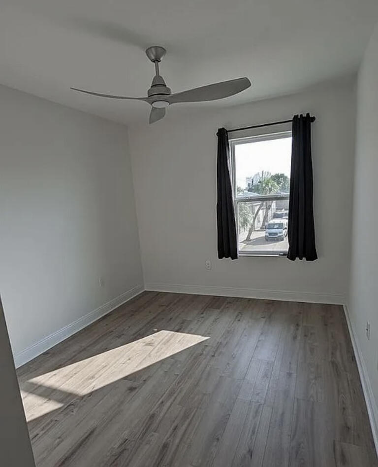 HARBOR PLACE T/H - Residential