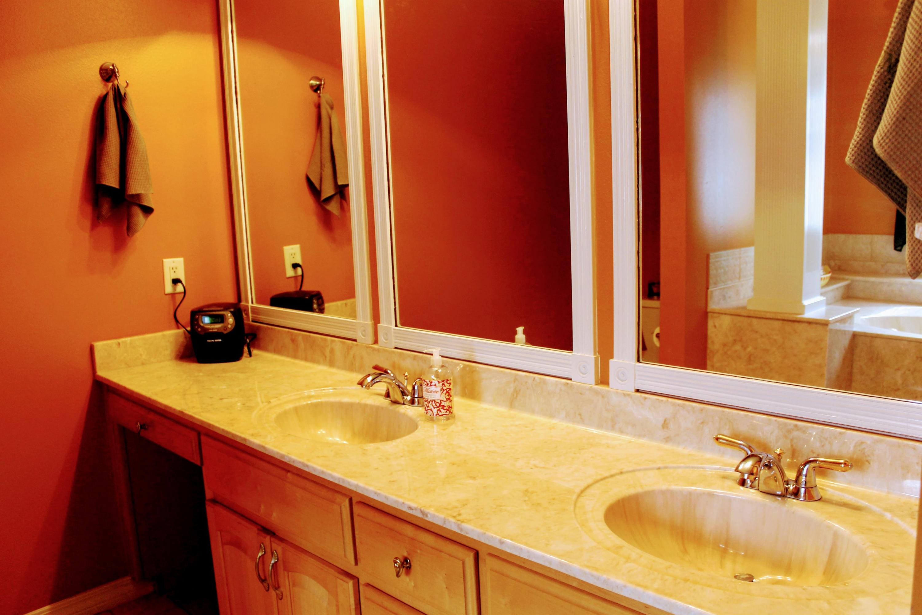 ROYAL OAKS S/D - Residential