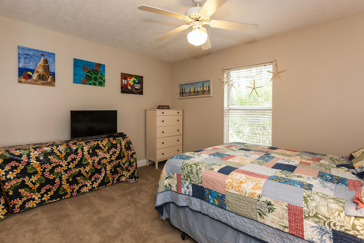 NORTH LAGOON OAKS 9TH ADDN - Residential