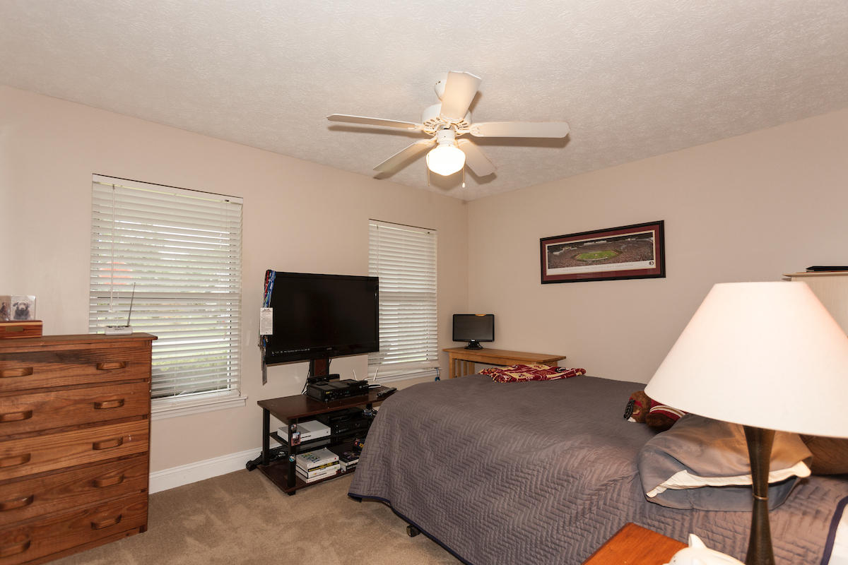 NORTH LAGOON OAKS 9TH ADDN - Residential