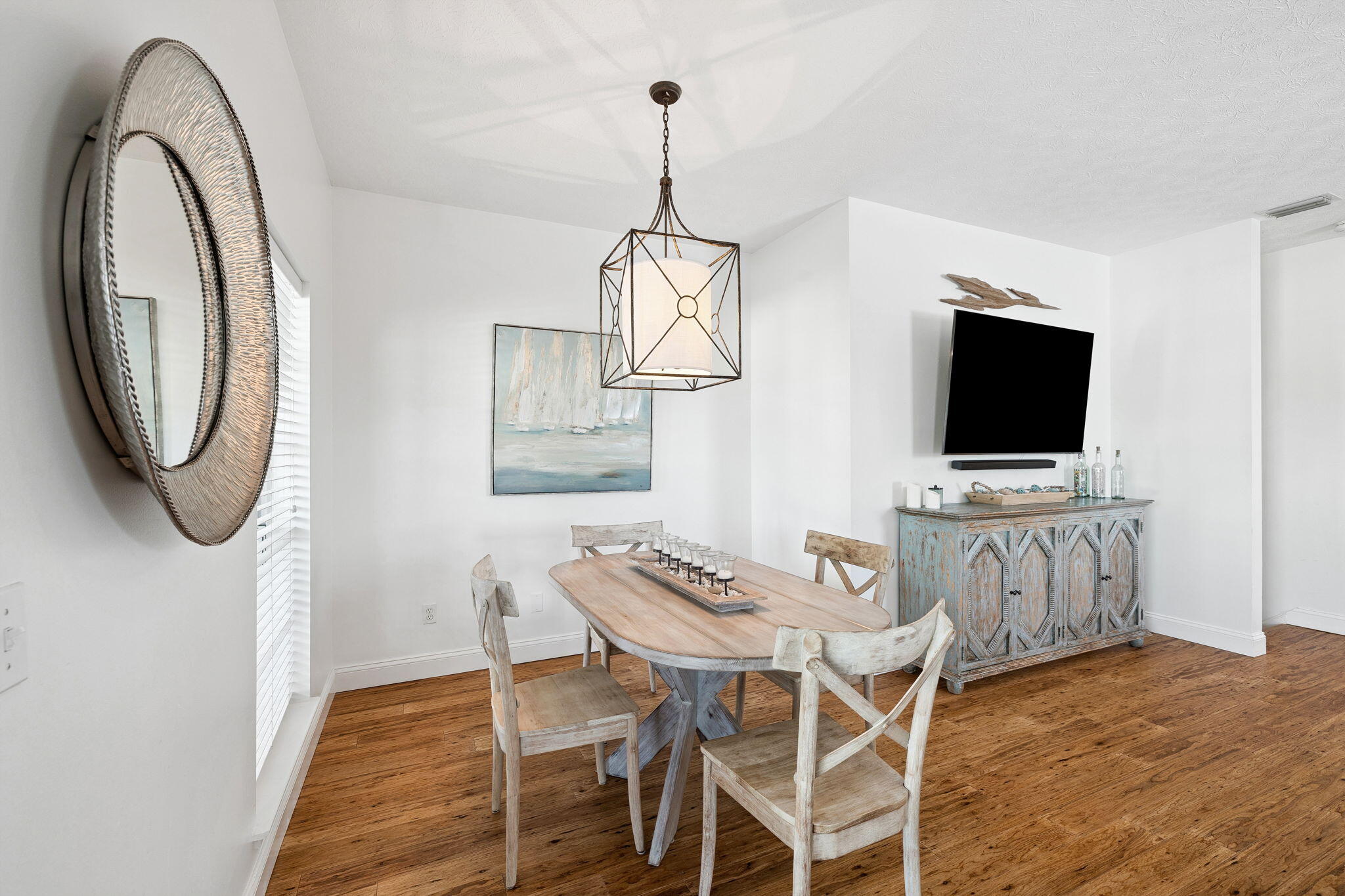 LAGUNA BEACH - Residential