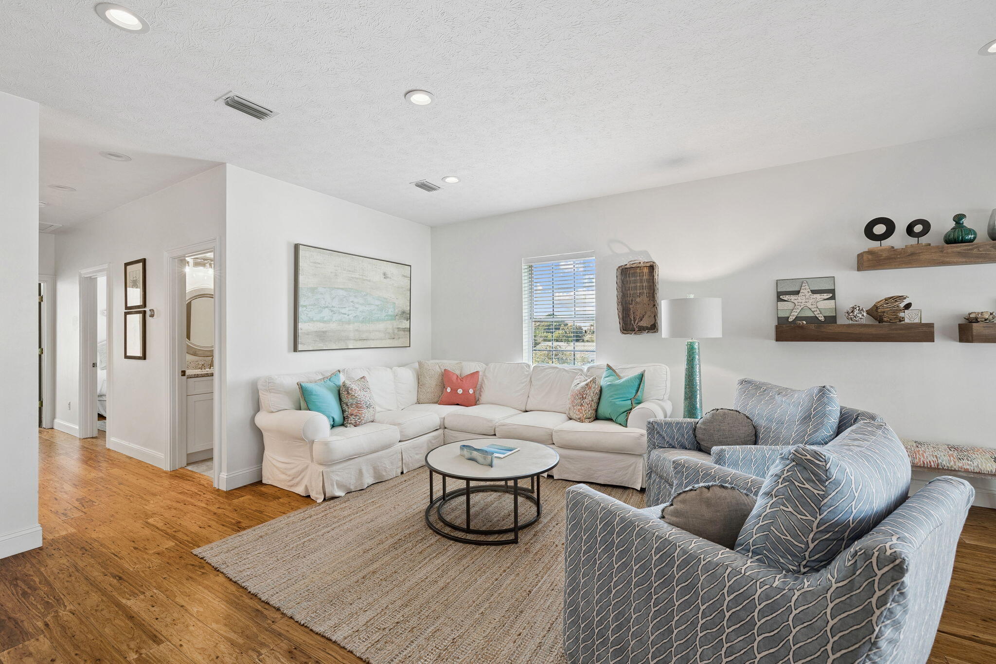 LAGUNA BEACH - Residential