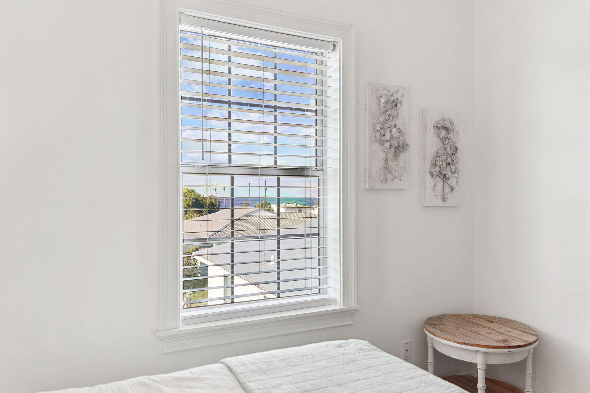 LAGUNA BEACH - Residential