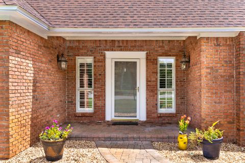 A home in Niceville