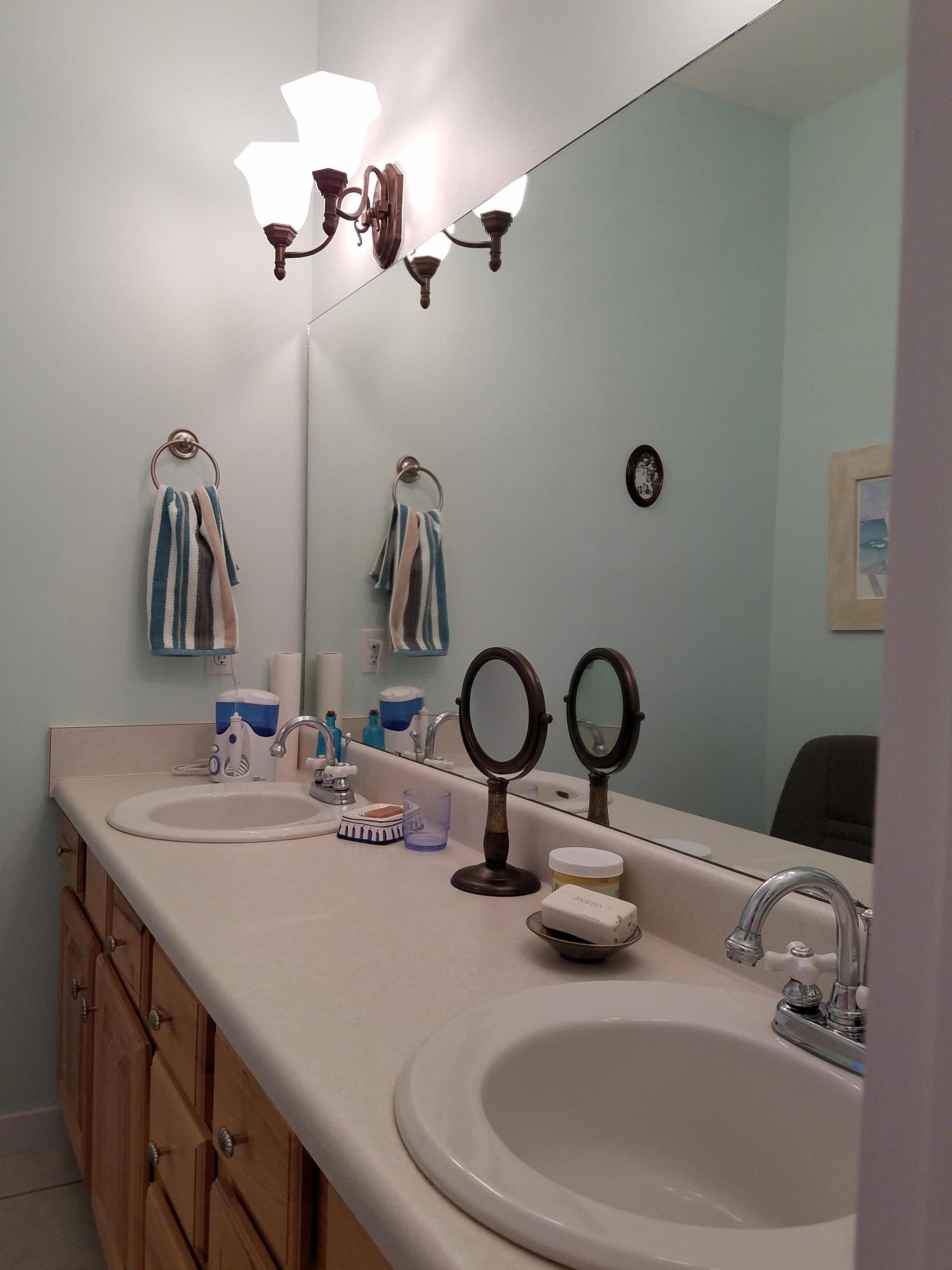 TOWN OF SANTA ROSA - Residential