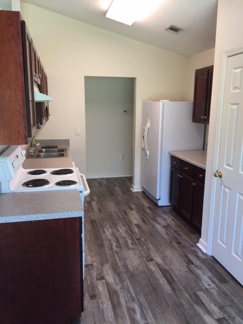 HAMPTON RIDGE ESTATES 1ST ADD - Residential