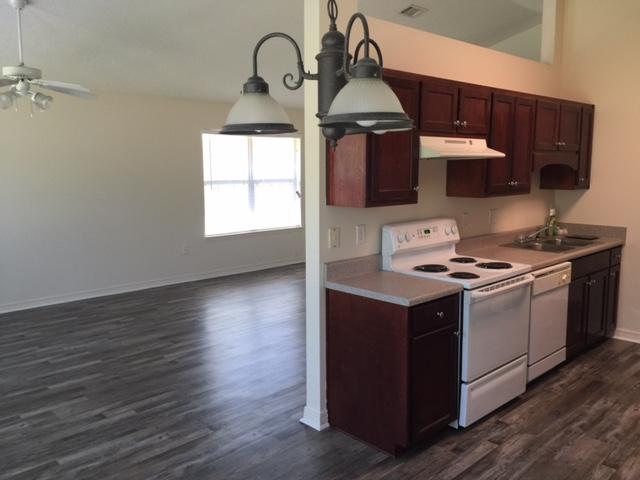 HAMPTON RIDGE ESTATES 1ST ADD - Residential