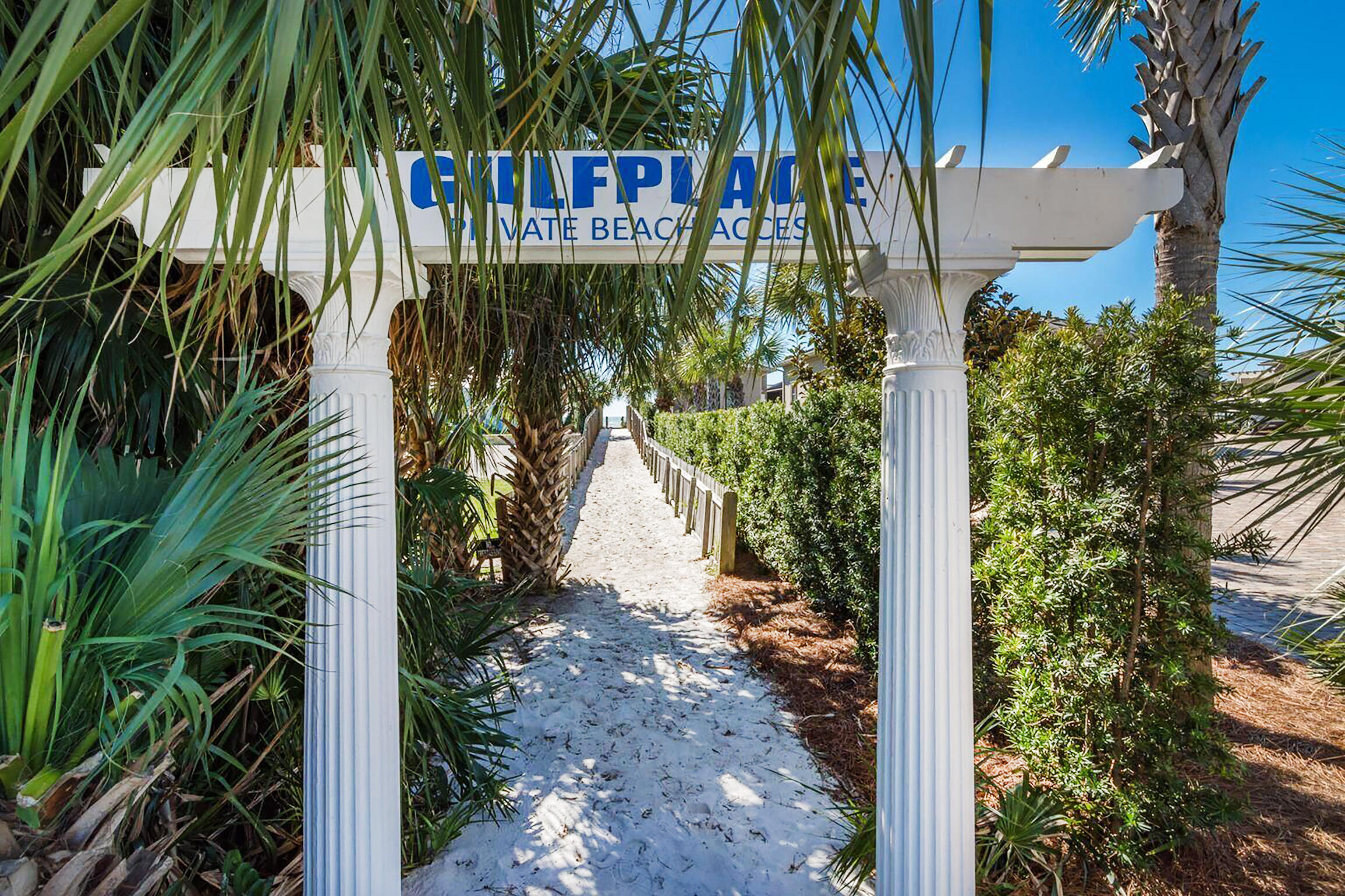 GULF PLACE CABANAS - Residential