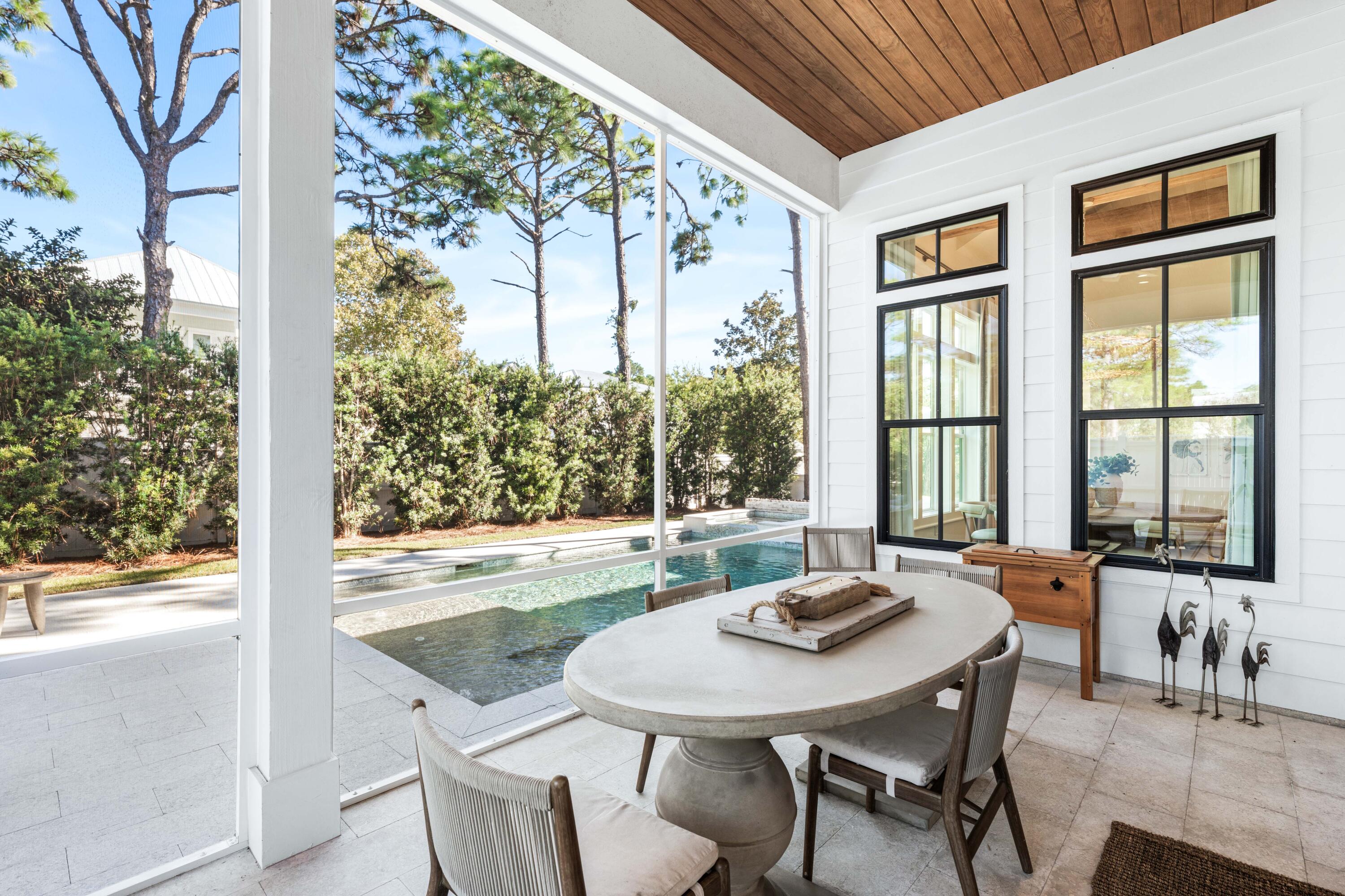 GULF SHORE MANOR - Residential