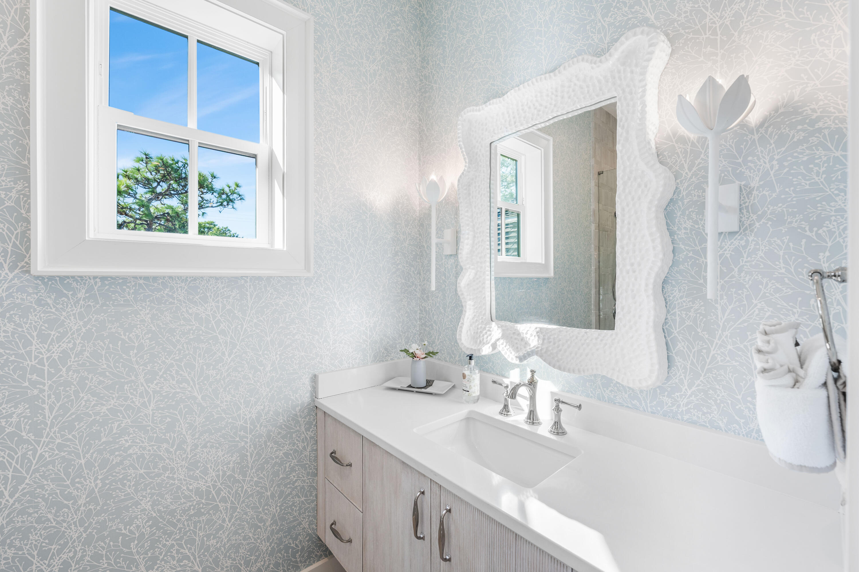 GULF SHORE MANOR - Residential