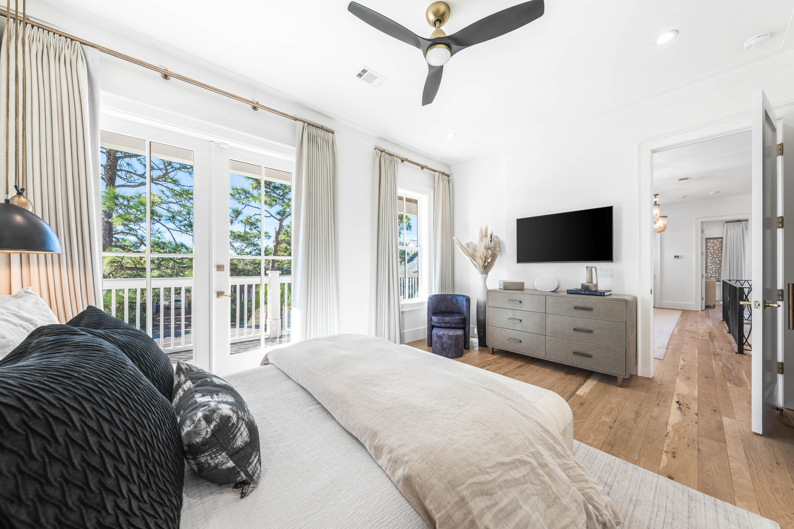 GULF SHORE MANOR - Residential