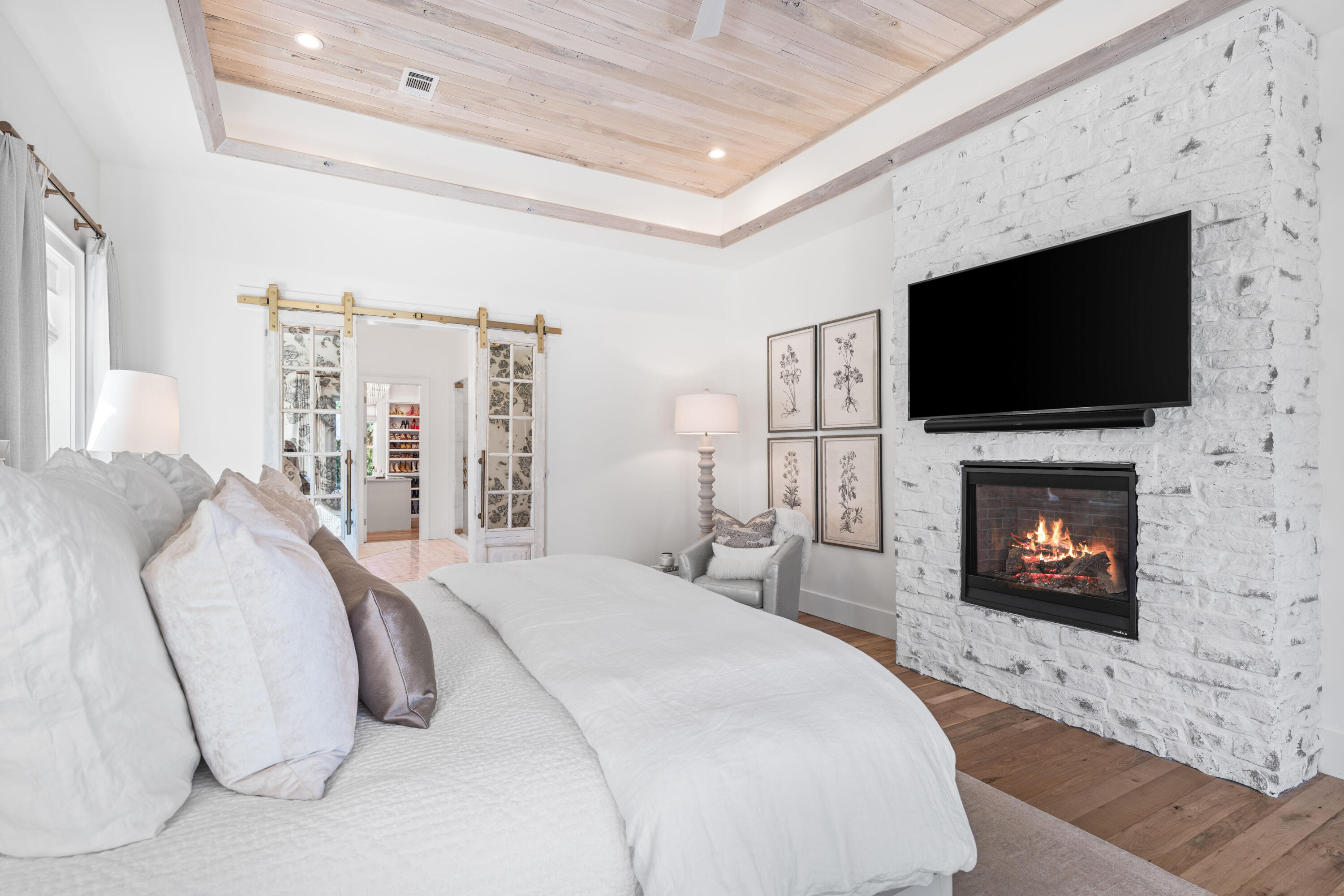 GULF SHORE MANOR - Residential