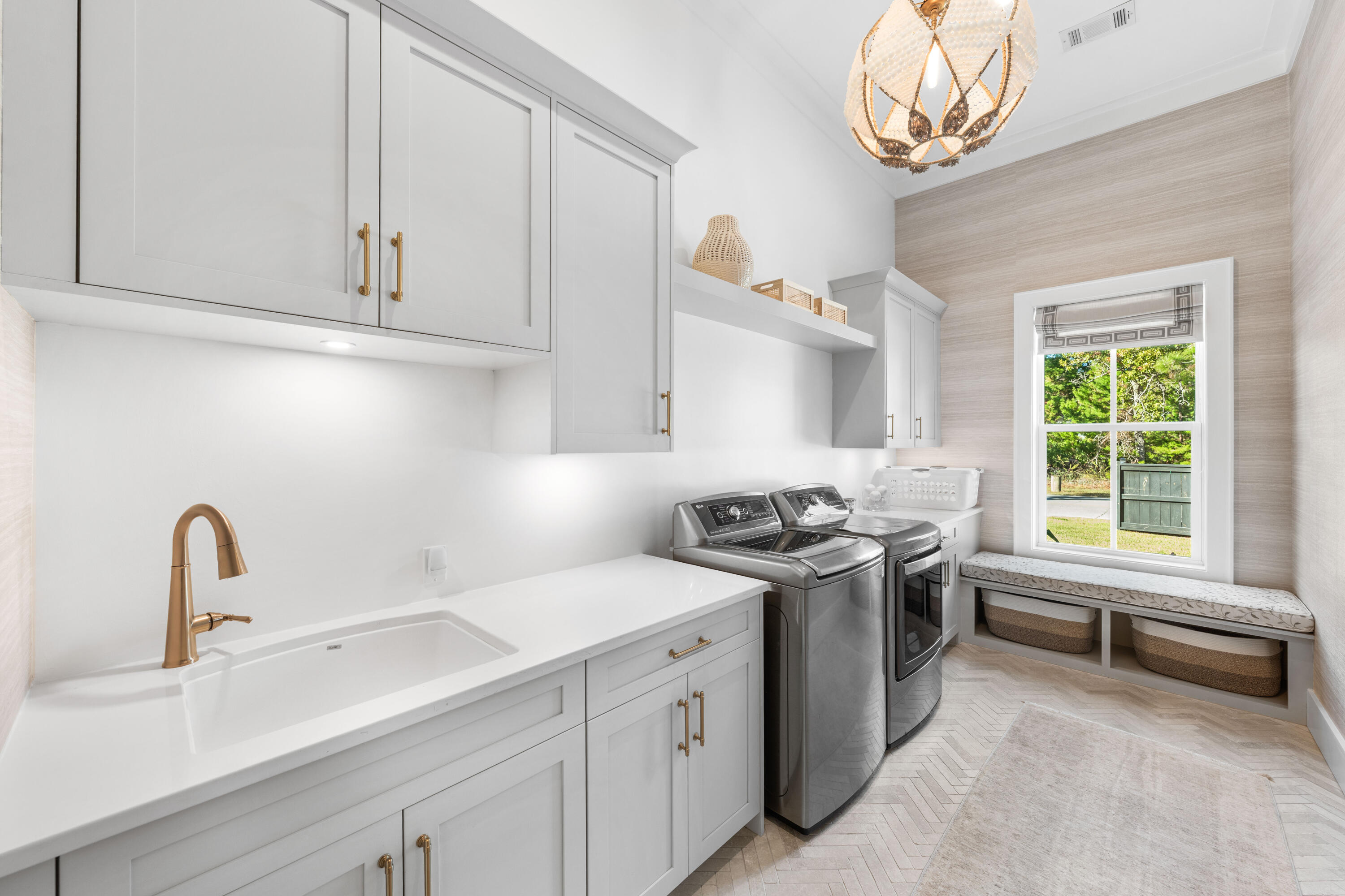 GULF SHORE MANOR - Residential