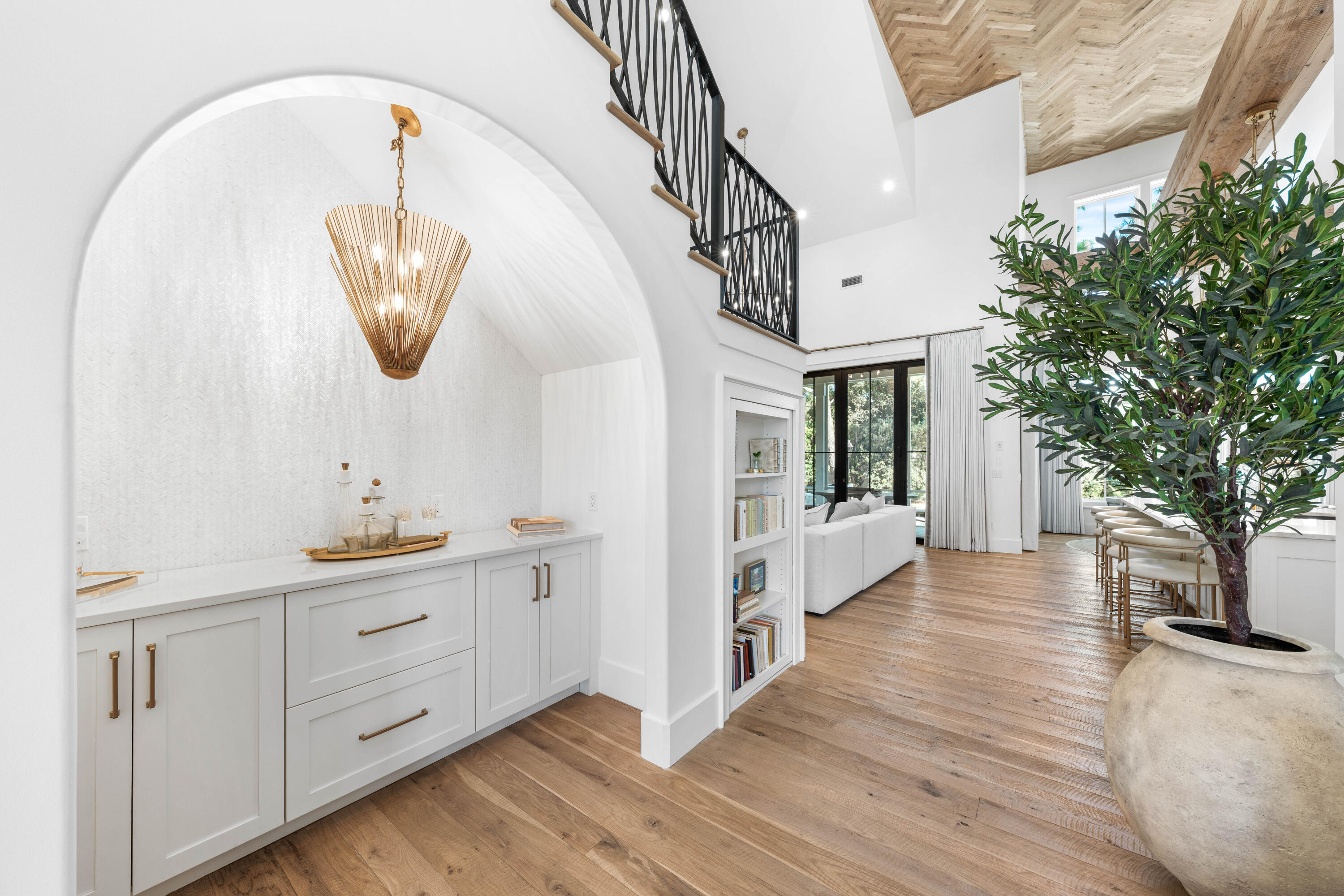 GULF SHORE MANOR - Residential