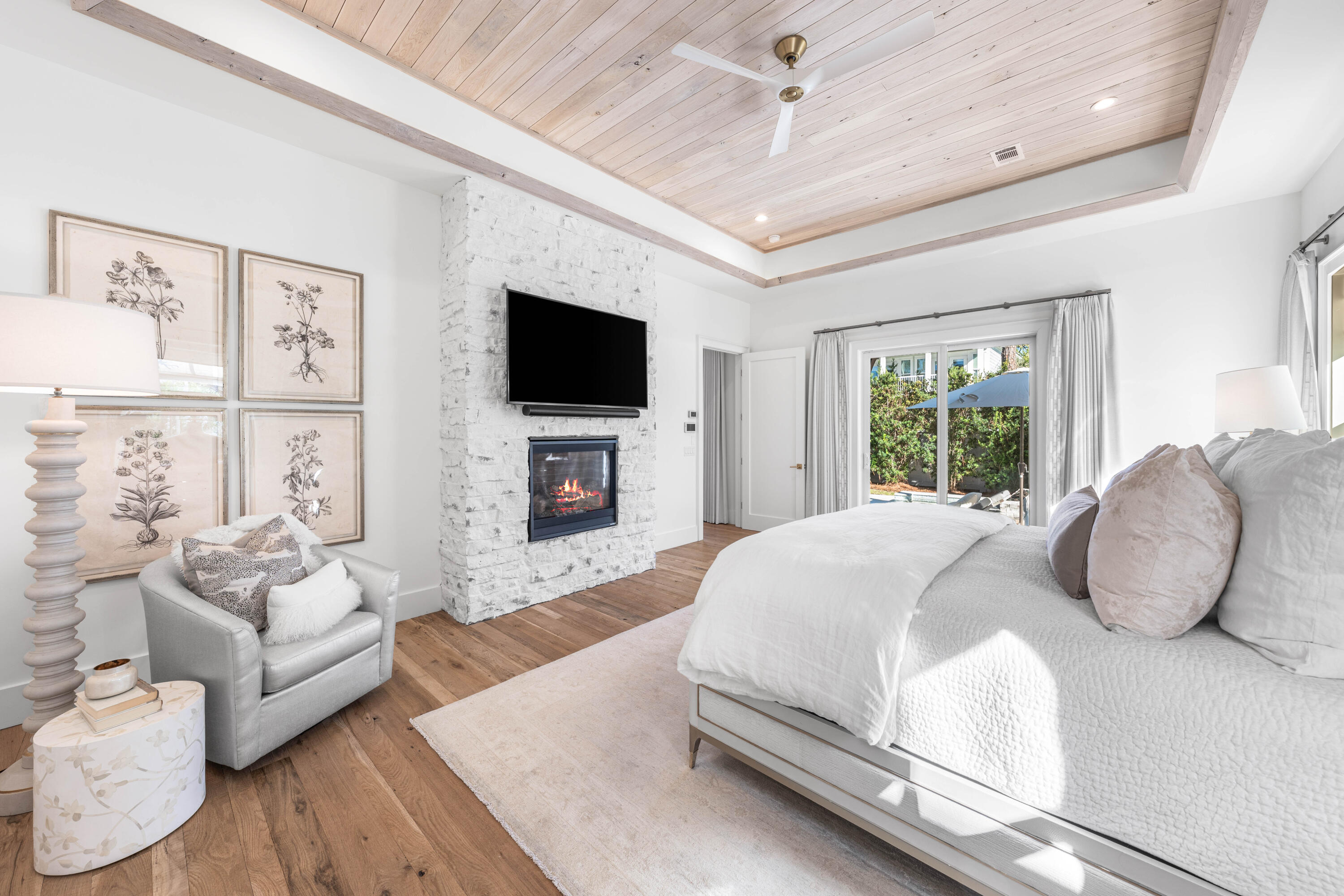 GULF SHORE MANOR - Residential