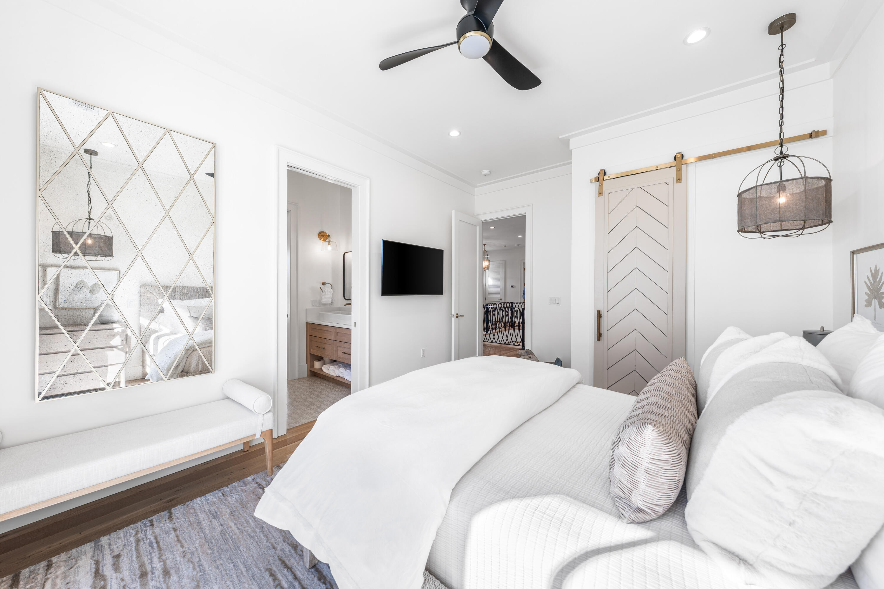 GULF SHORE MANOR - Residential