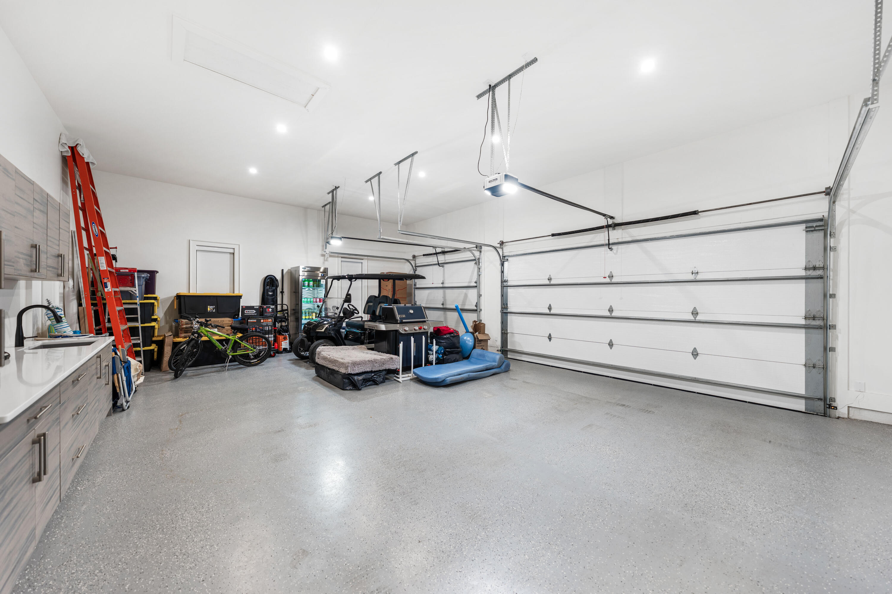 GULF SHORE MANOR - Residential