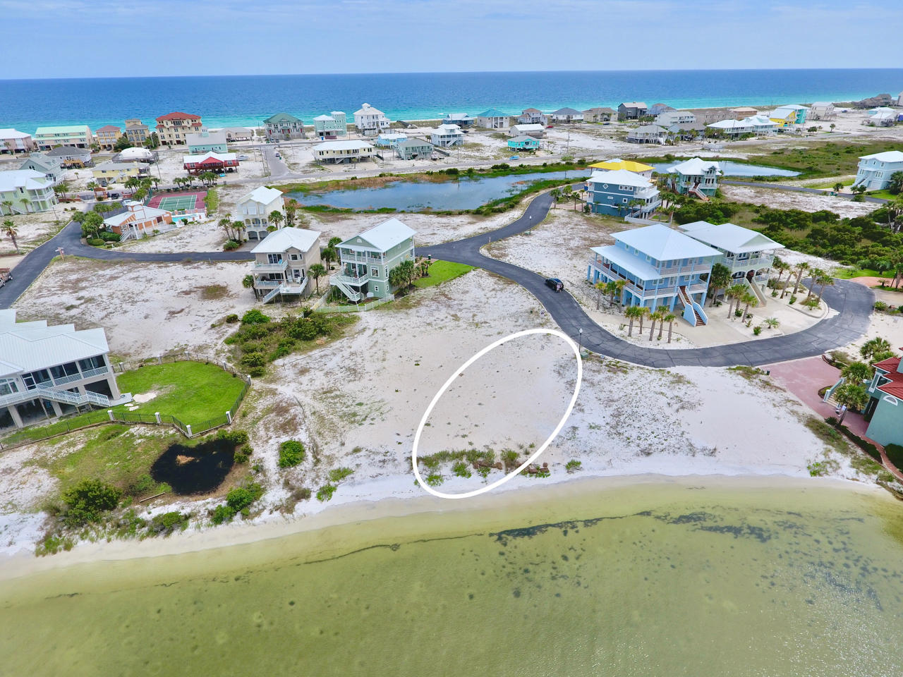 CARIBBEAN ISLES - Land