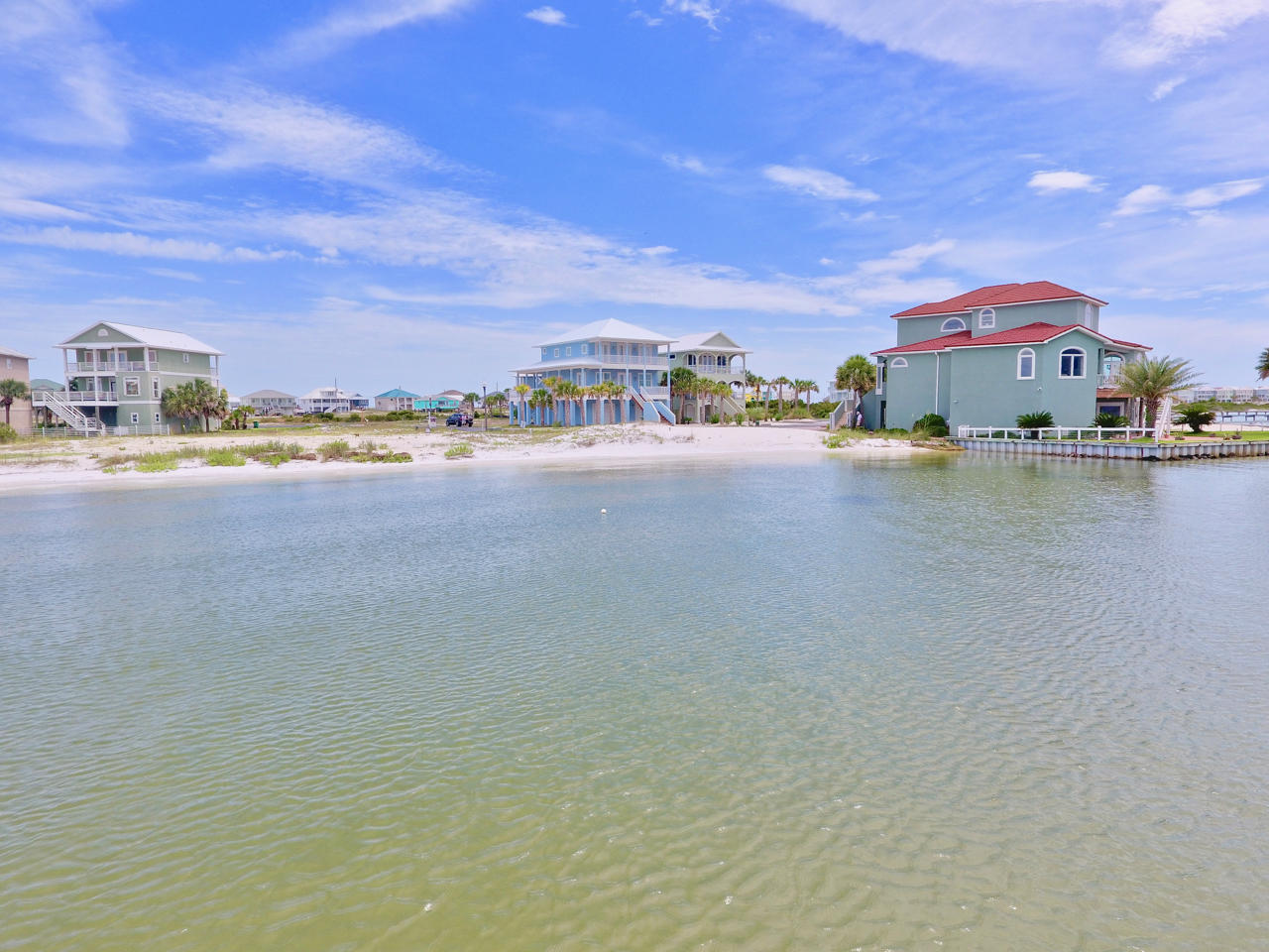 CARIBBEAN ISLES - Land