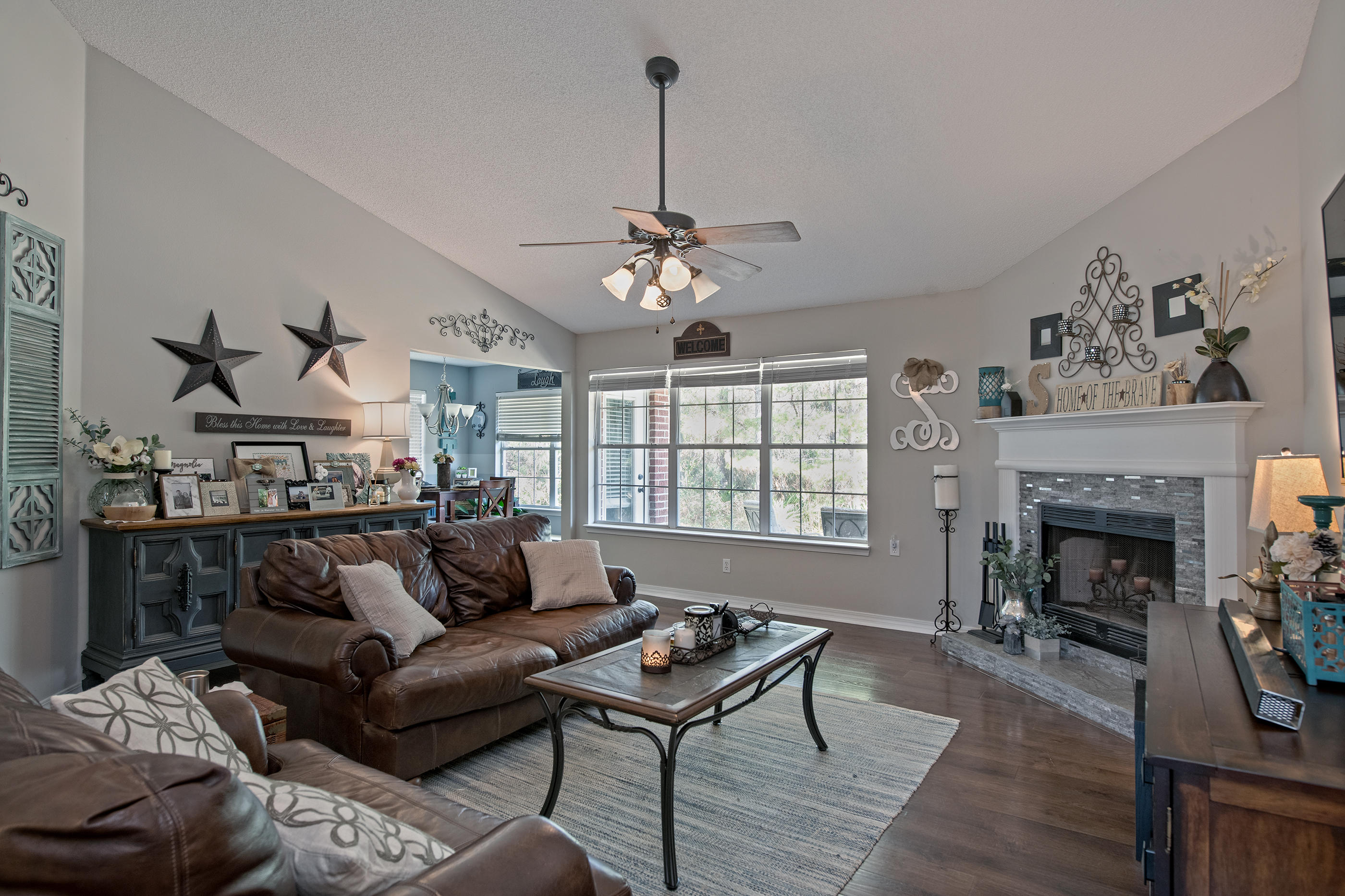 LIGHTHOUSE POINTE UNIT 3 - Residential