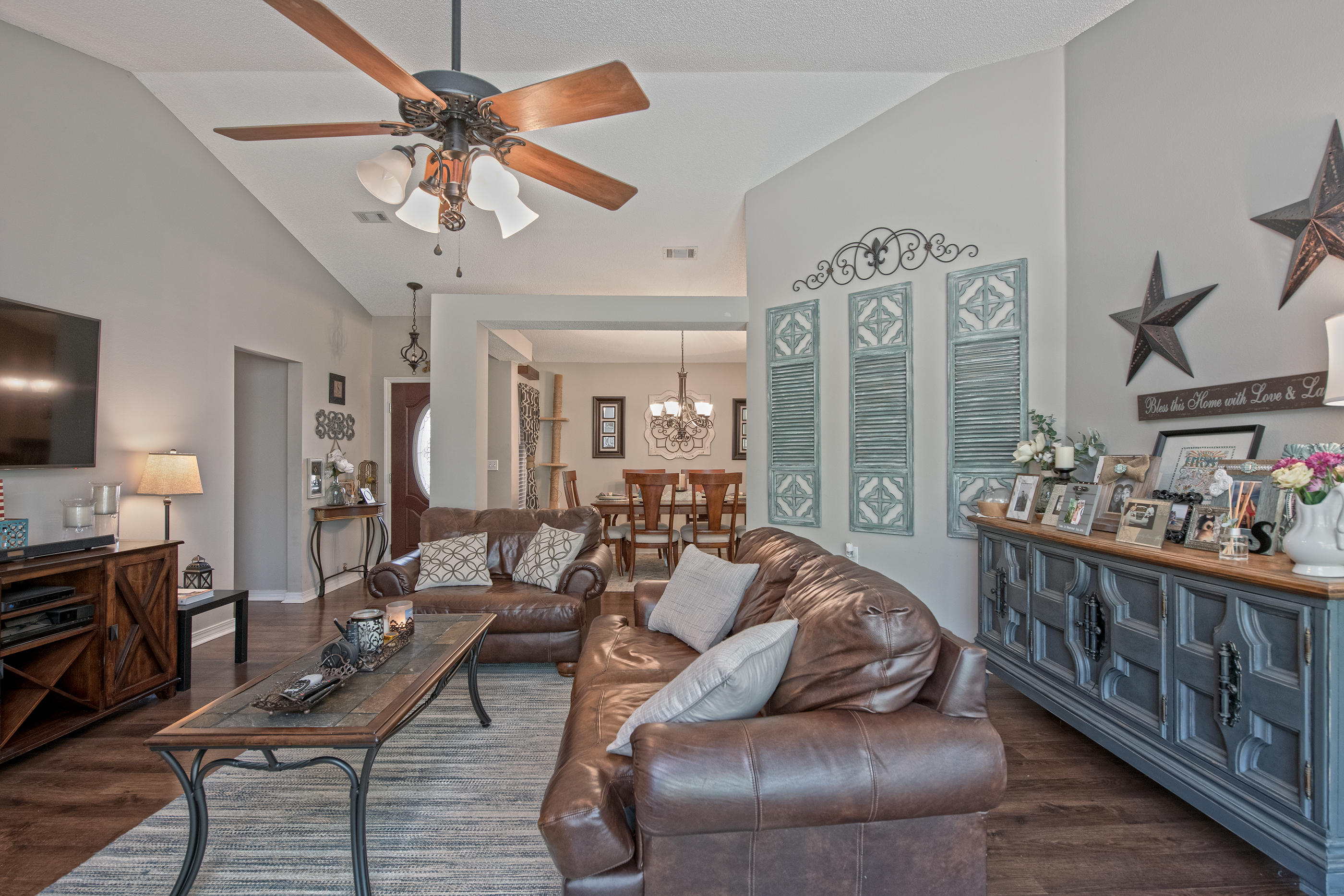 LIGHTHOUSE POINTE UNIT 3 - Residential