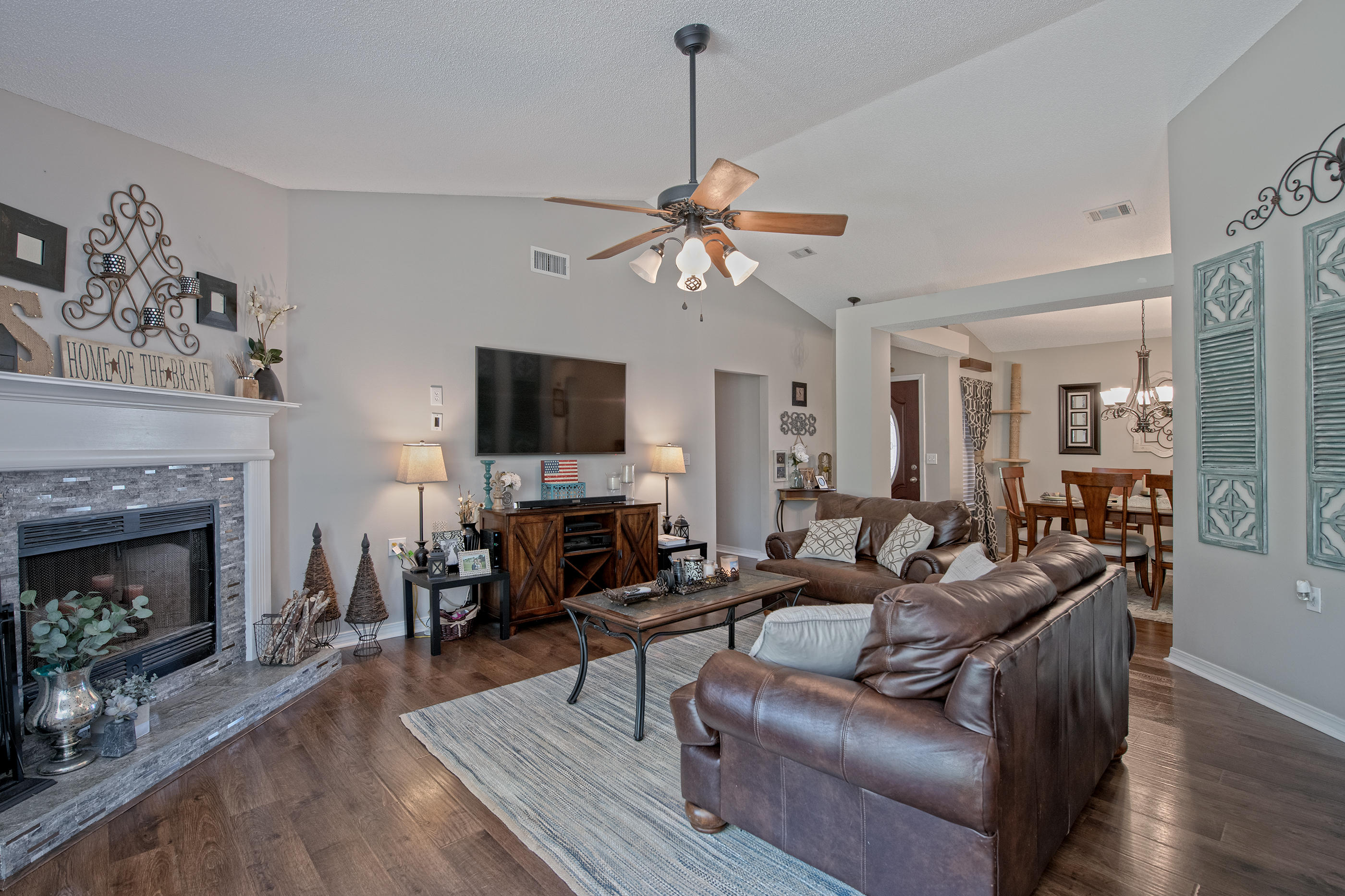 LIGHTHOUSE POINTE UNIT 3 - Residential