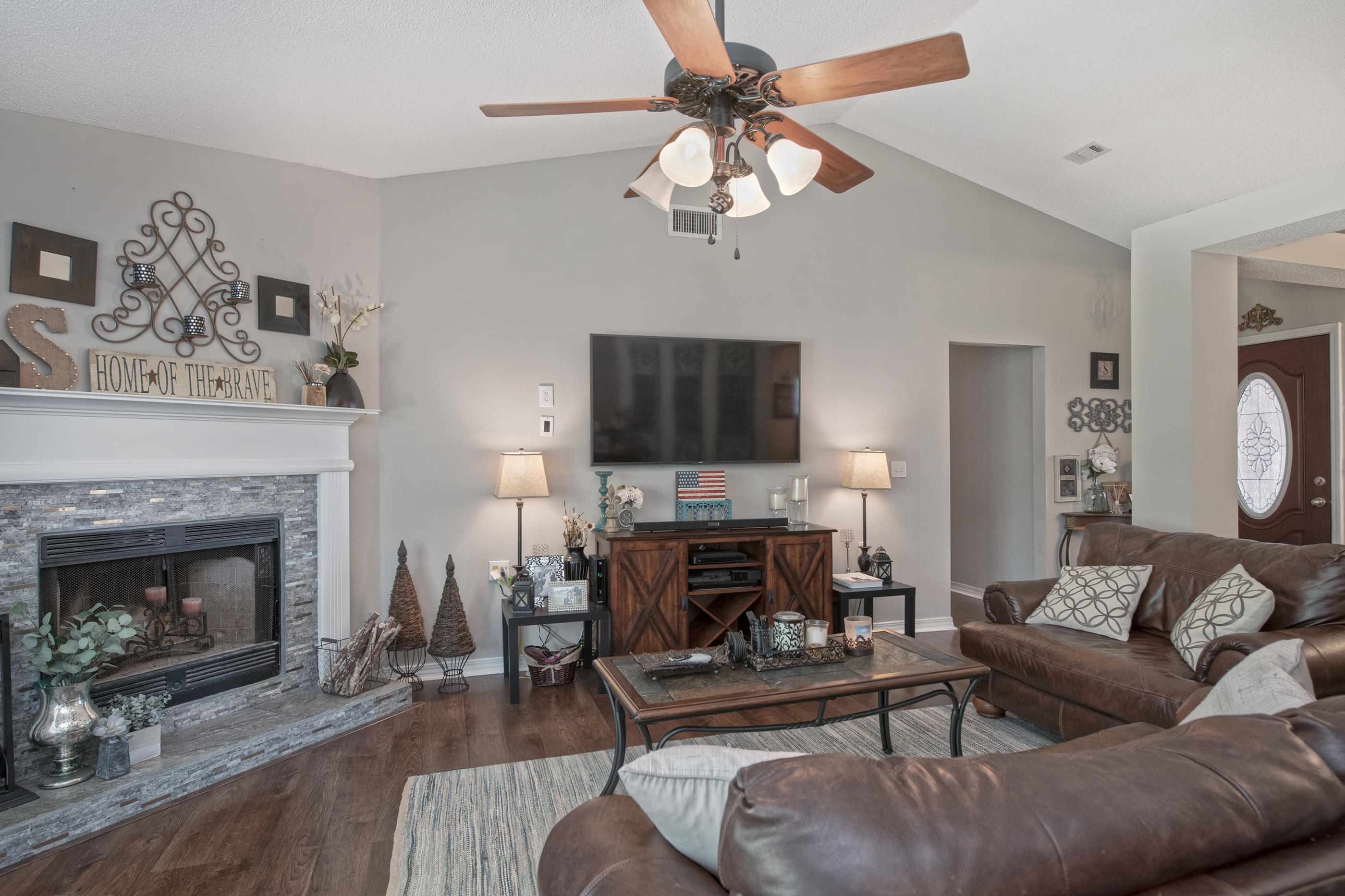 LIGHTHOUSE POINTE UNIT 3 - Residential