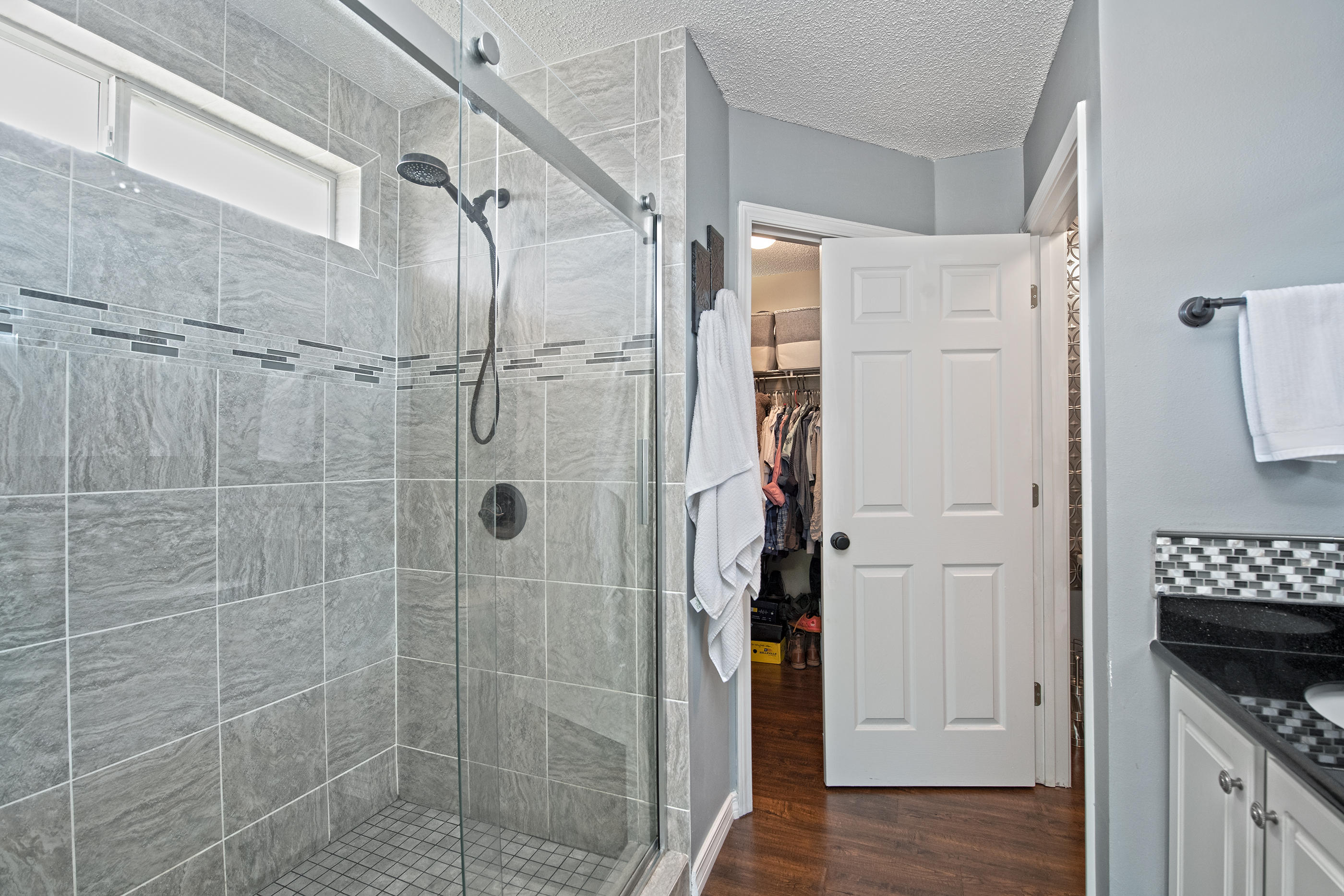 LIGHTHOUSE POINTE UNIT 3 - Residential