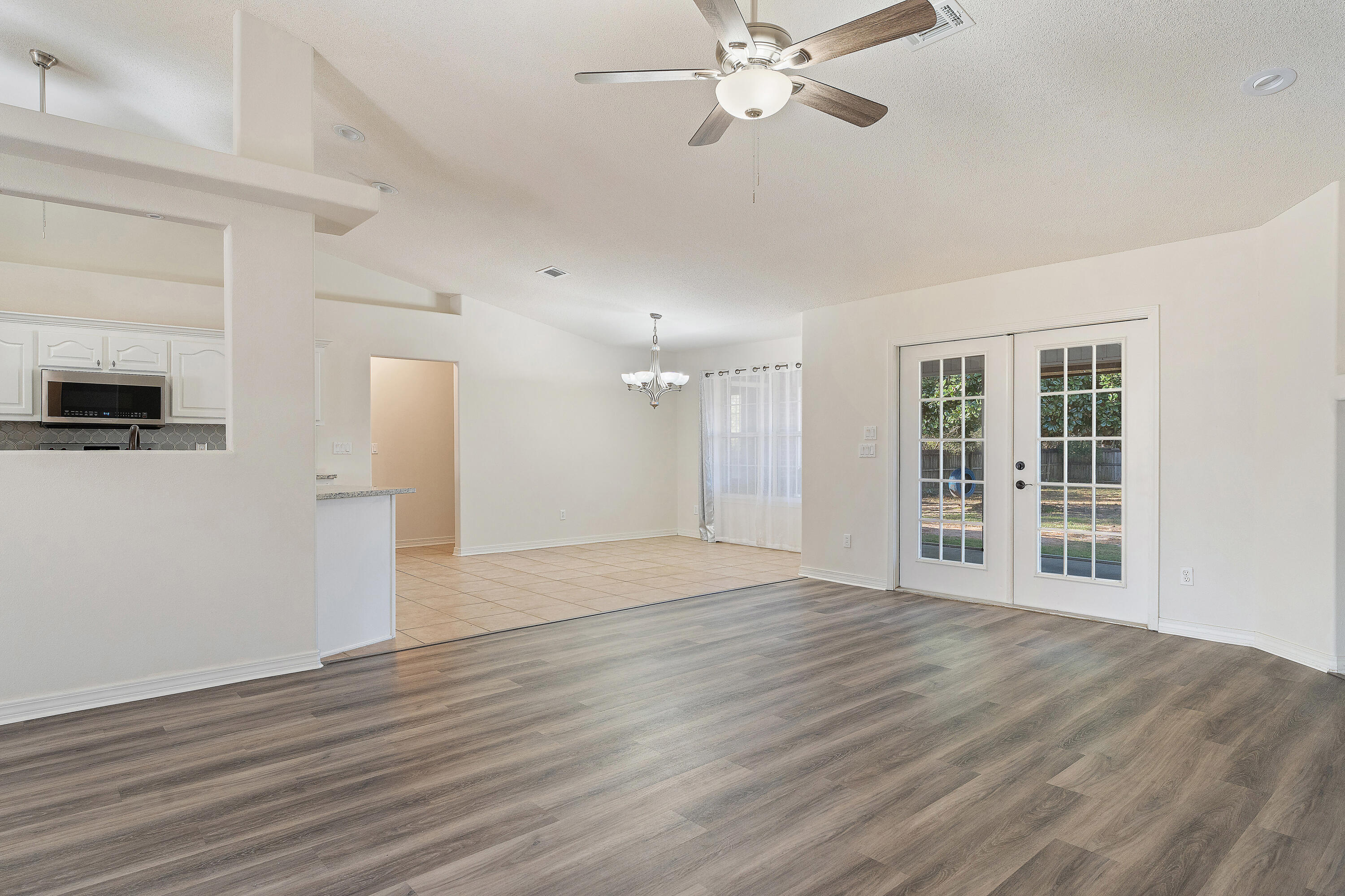HOLLEY BY THE SEA - Residential