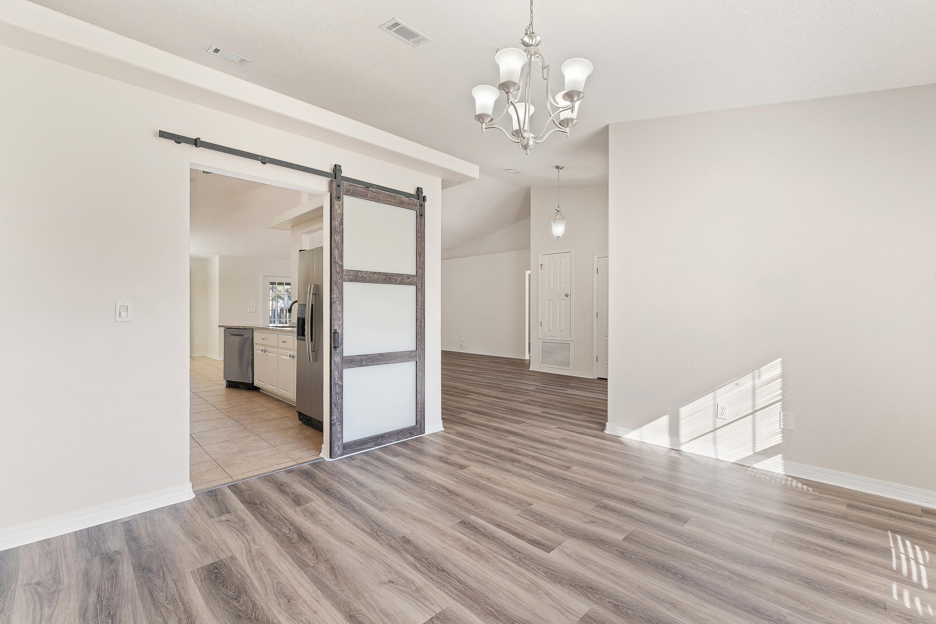HOLLEY BY THE SEA - Residential
