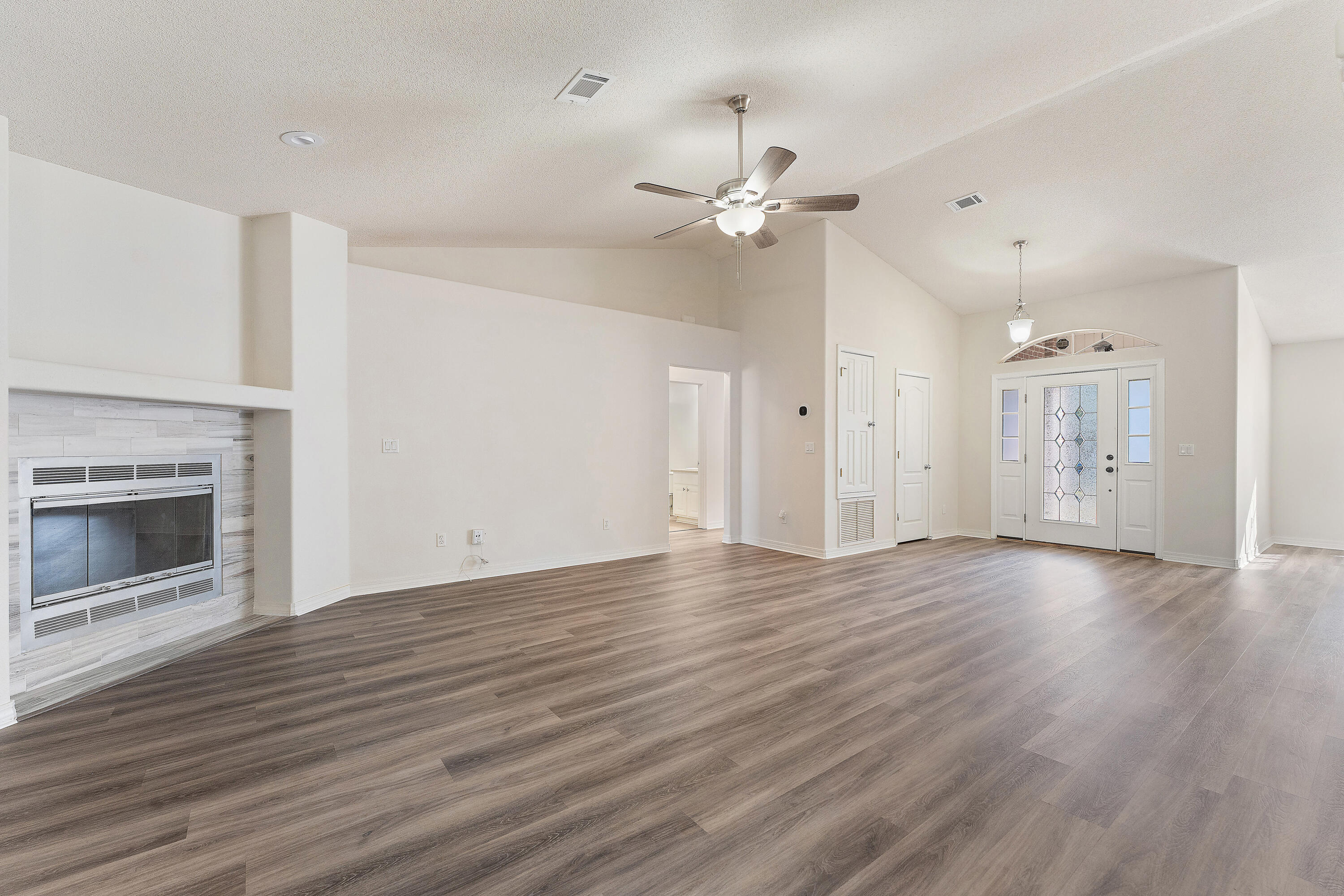 HOLLEY BY THE SEA - Residential