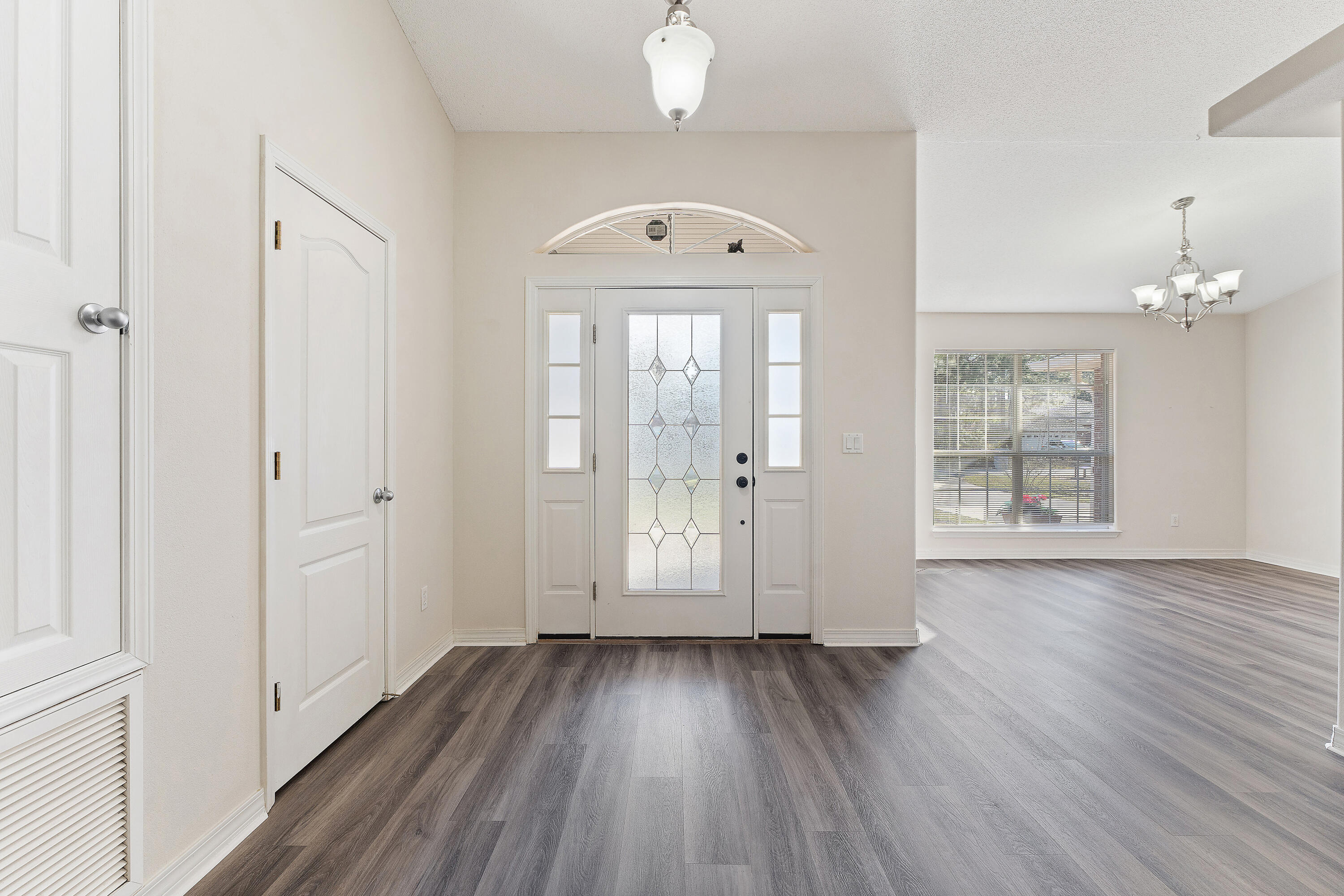 HOLLEY BY THE SEA - Residential