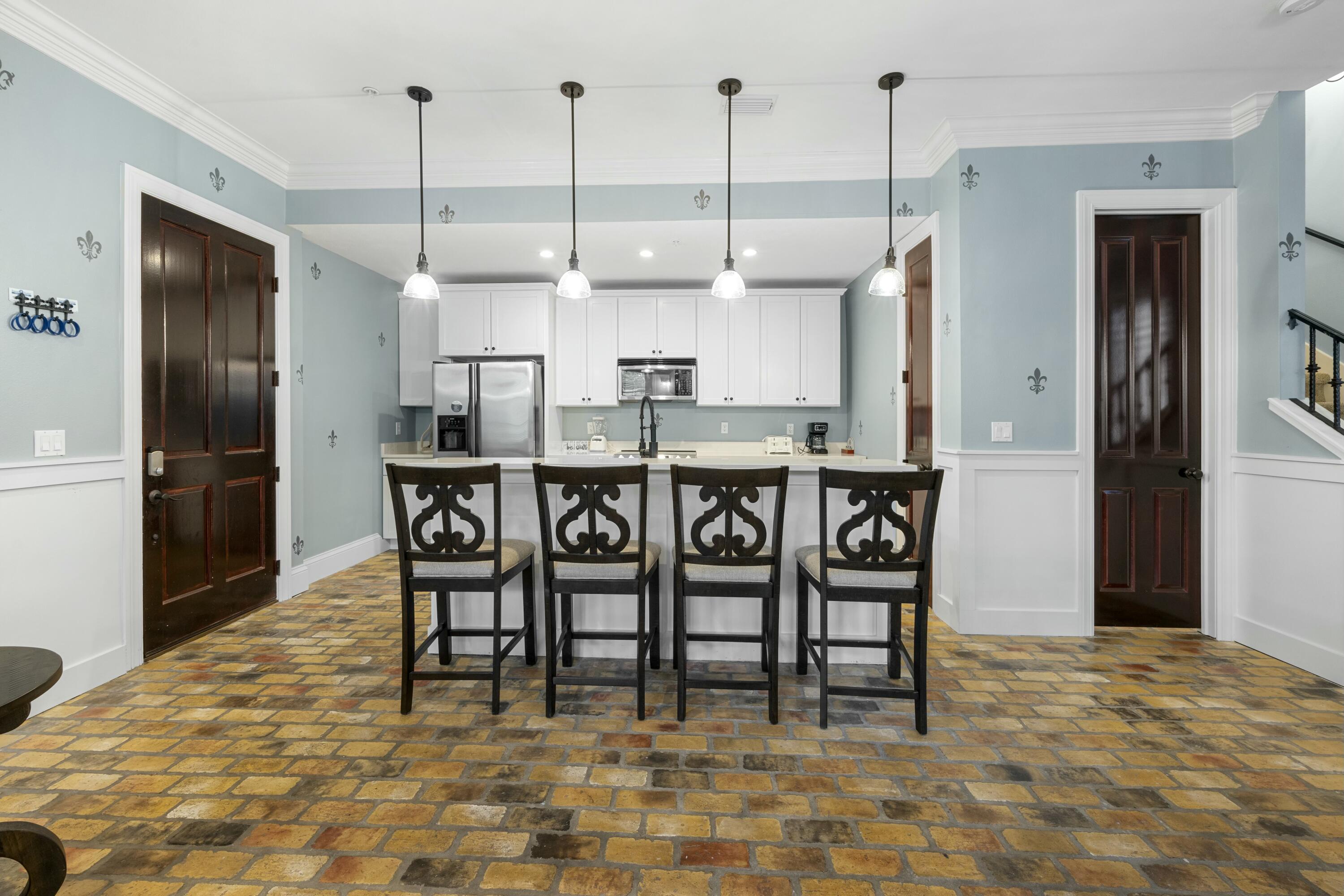 FISHERMAN'S VILLAGE - Residential