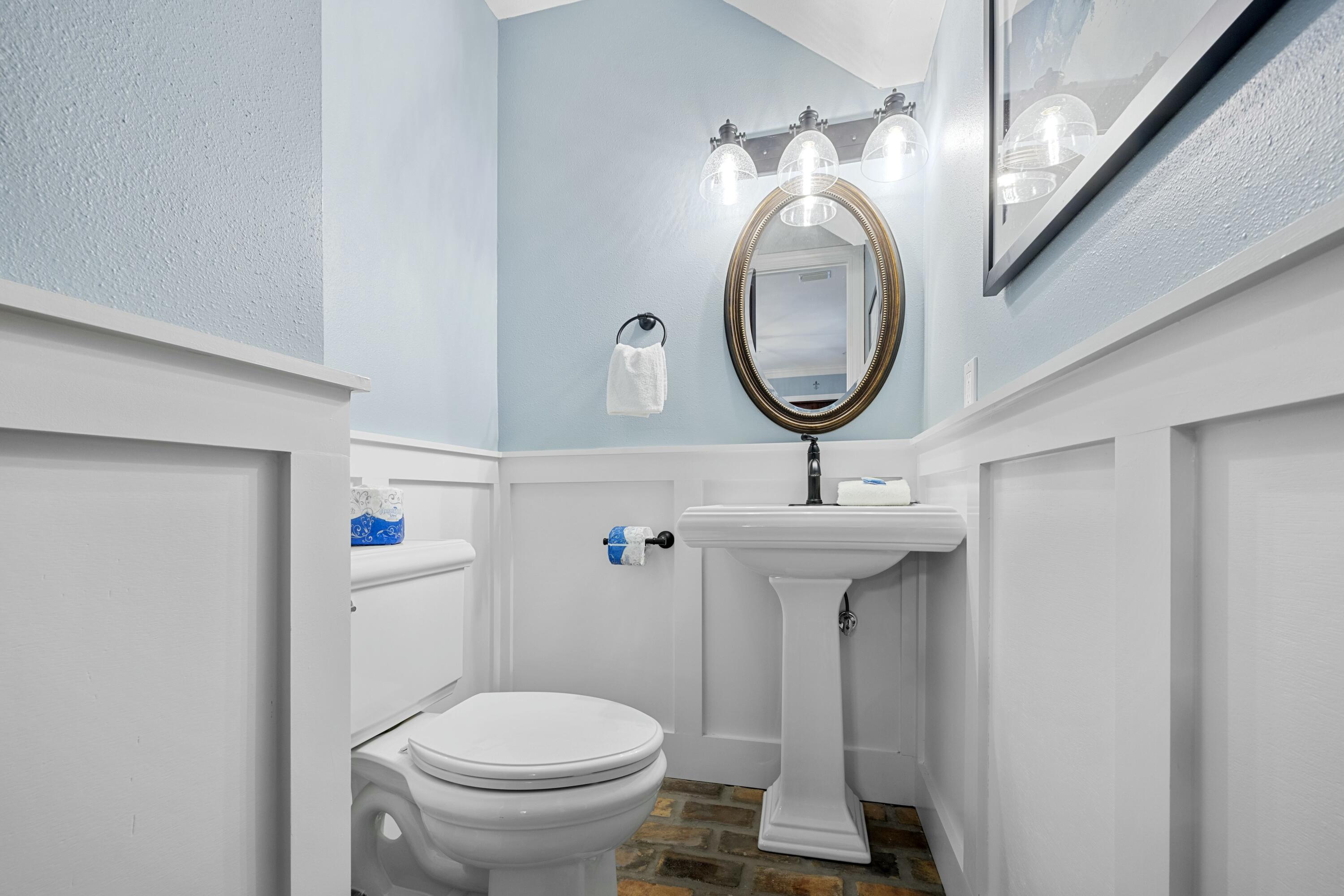 FISHERMAN'S VILLAGE - Residential