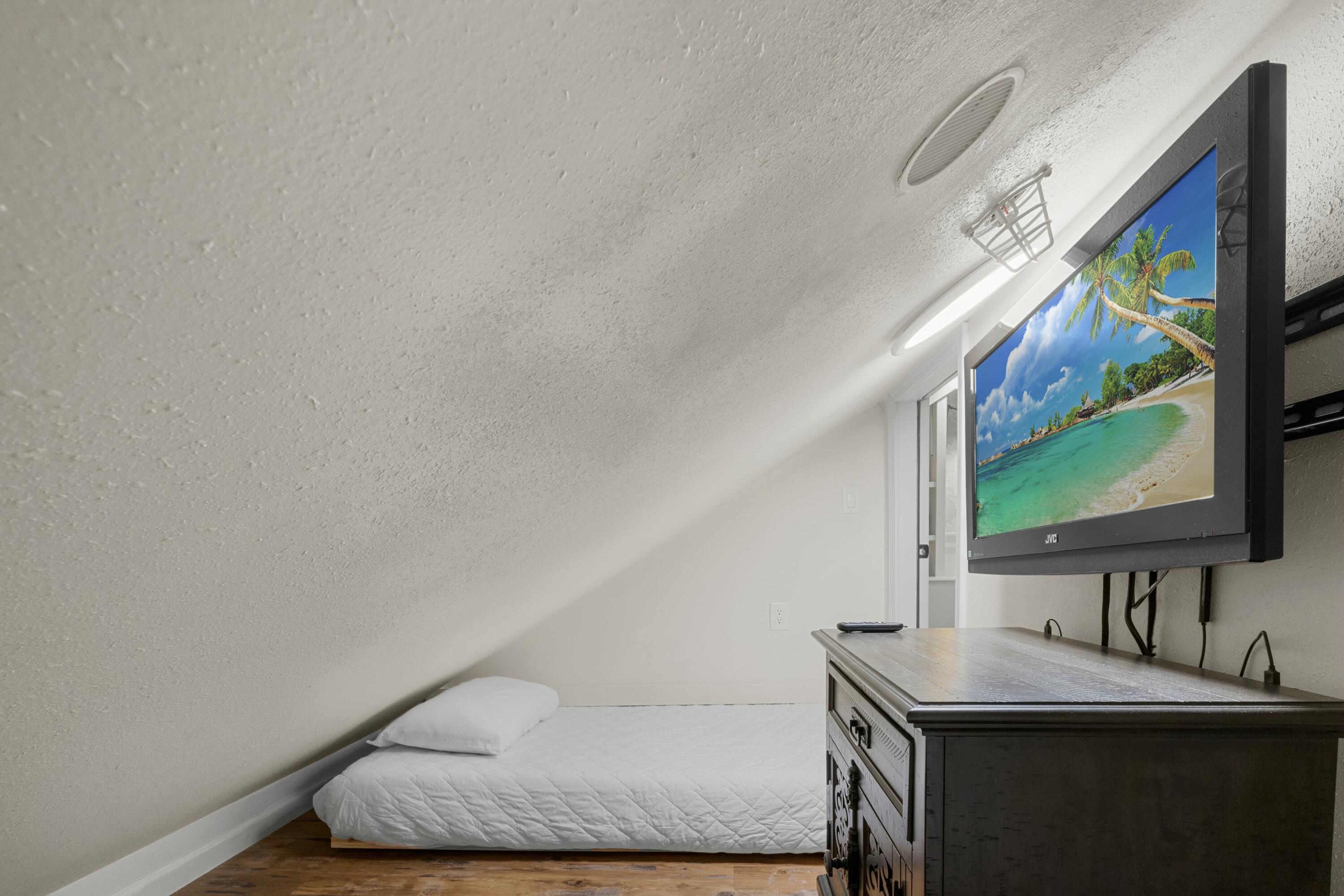 FISHERMAN'S VILLAGE - Residential