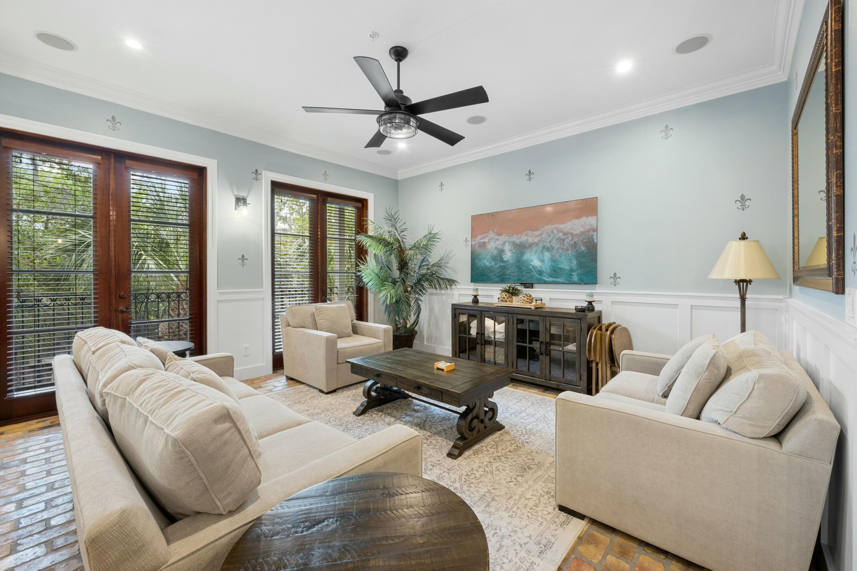 FISHERMAN'S VILLAGE - Residential