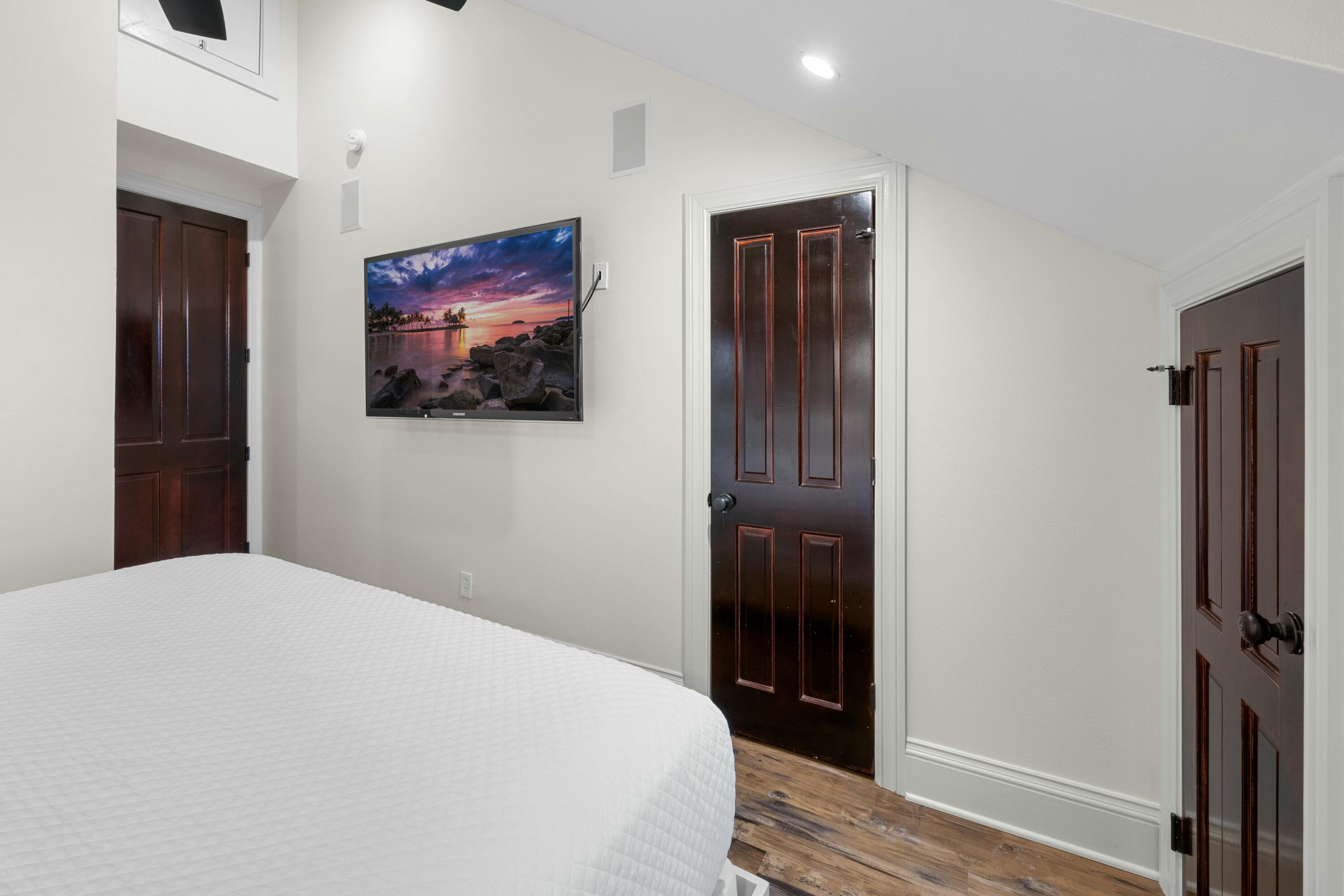 FISHERMAN'S VILLAGE - Residential