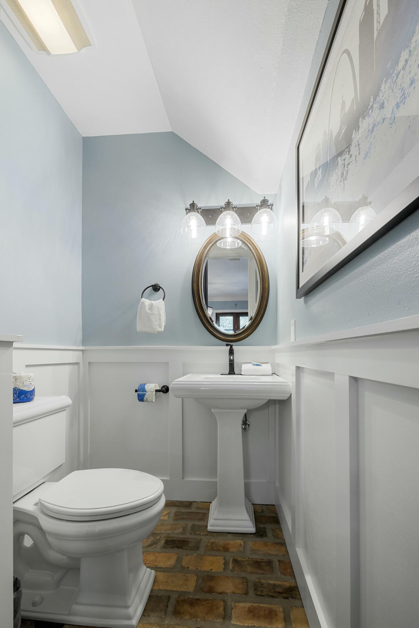 FISHERMAN'S VILLAGE - Residential