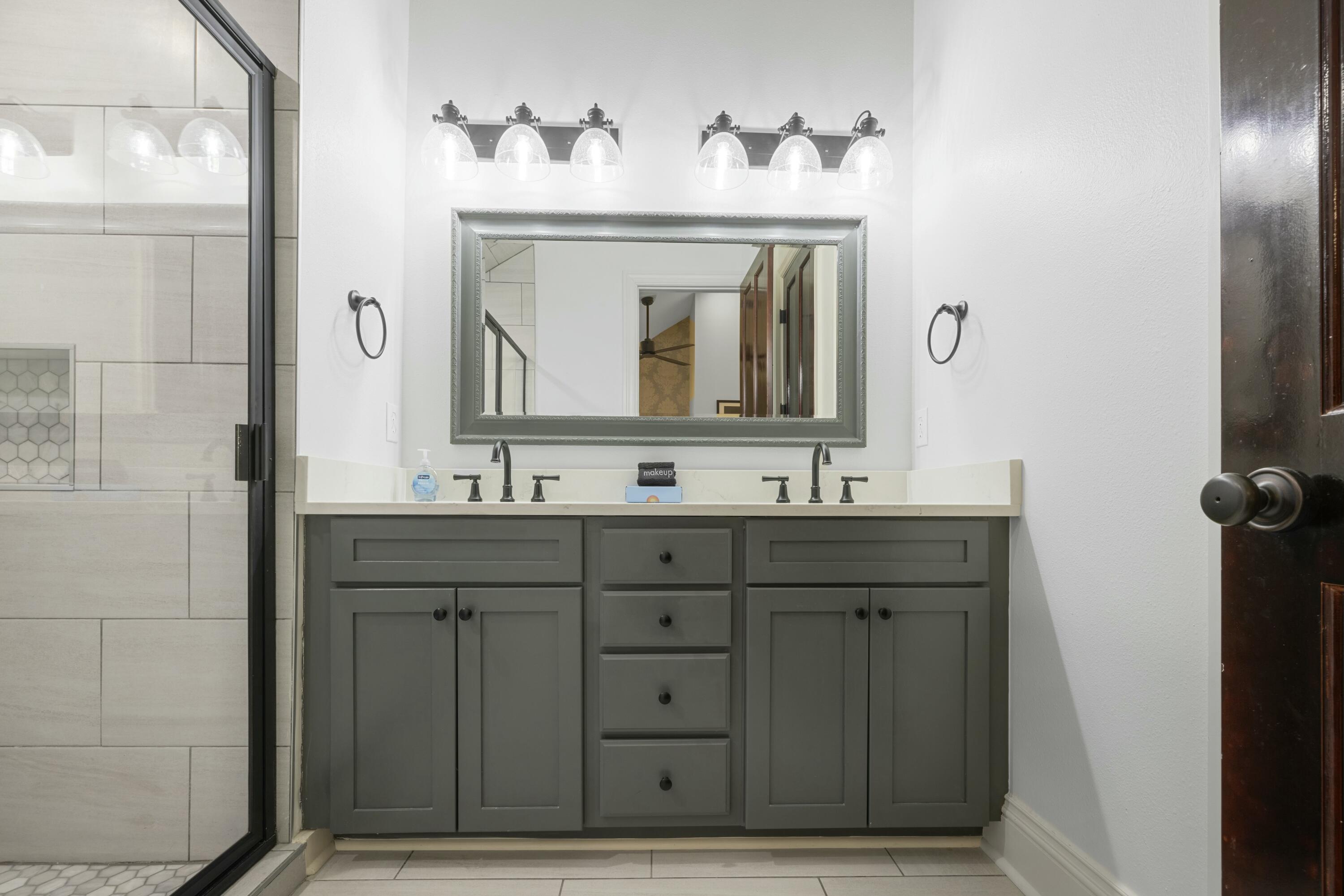 FISHERMAN'S VILLAGE - Residential