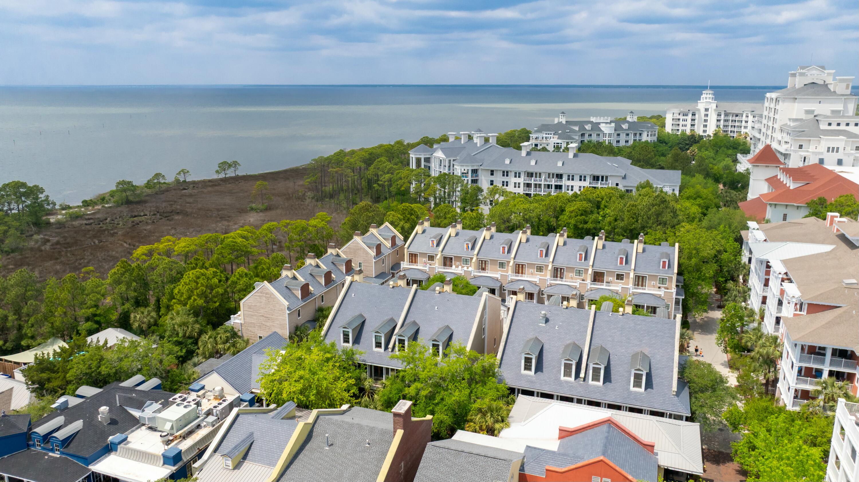 FISHERMAN'S VILLAGE - Residential